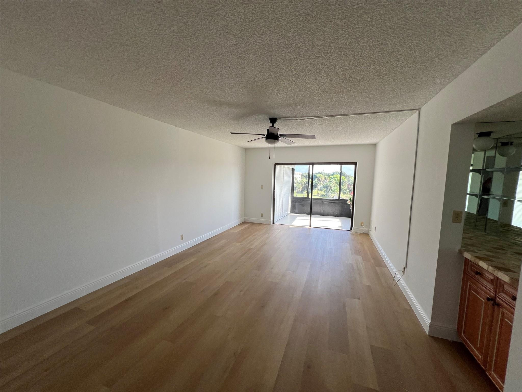 9300 Sw 8th Street 422 Property Photo 15