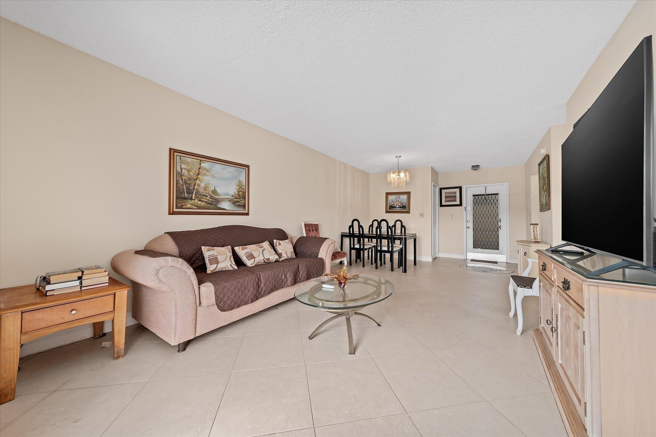 3201 Ne 14th Street Causeway 209 Property Photo 5