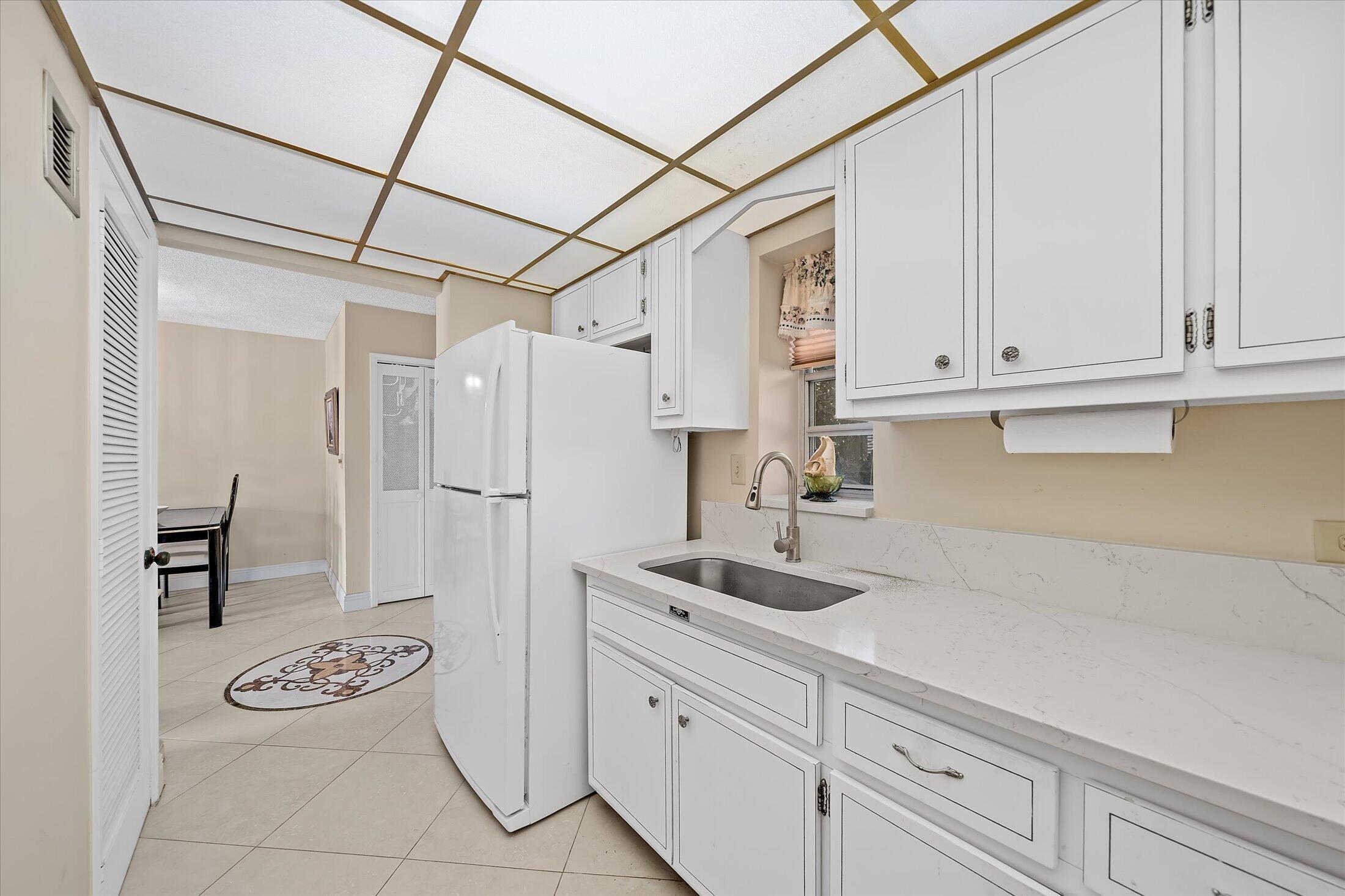 3201 Ne 14th Street Causeway 209 Property Photo 8