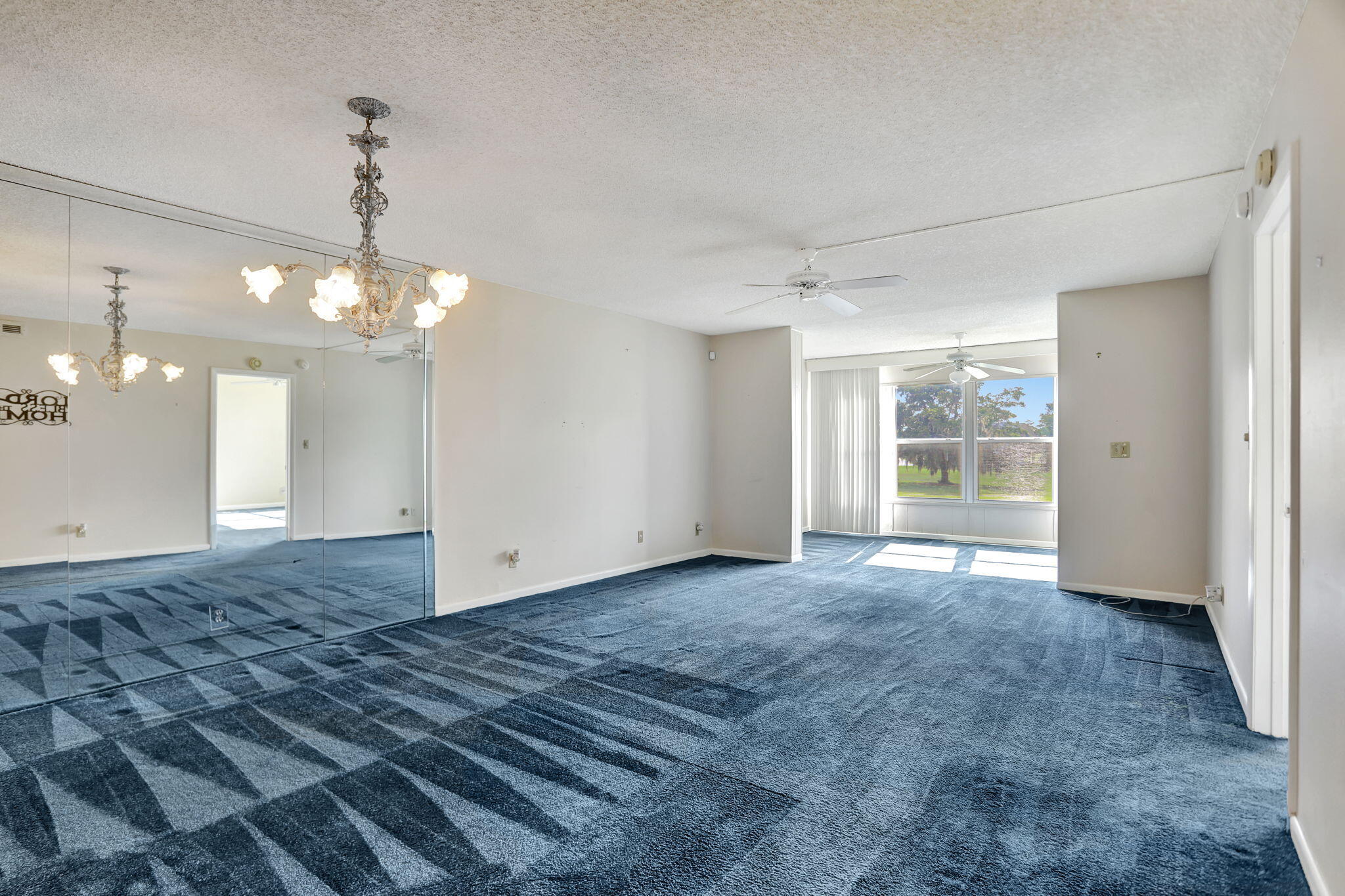 F10548779 Property Photo 2