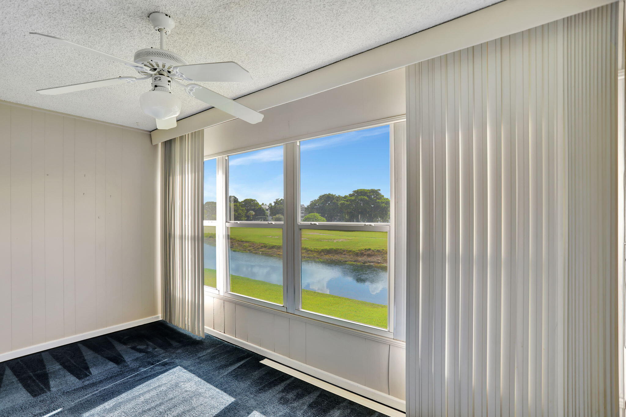 F10548779 Property Photo 3