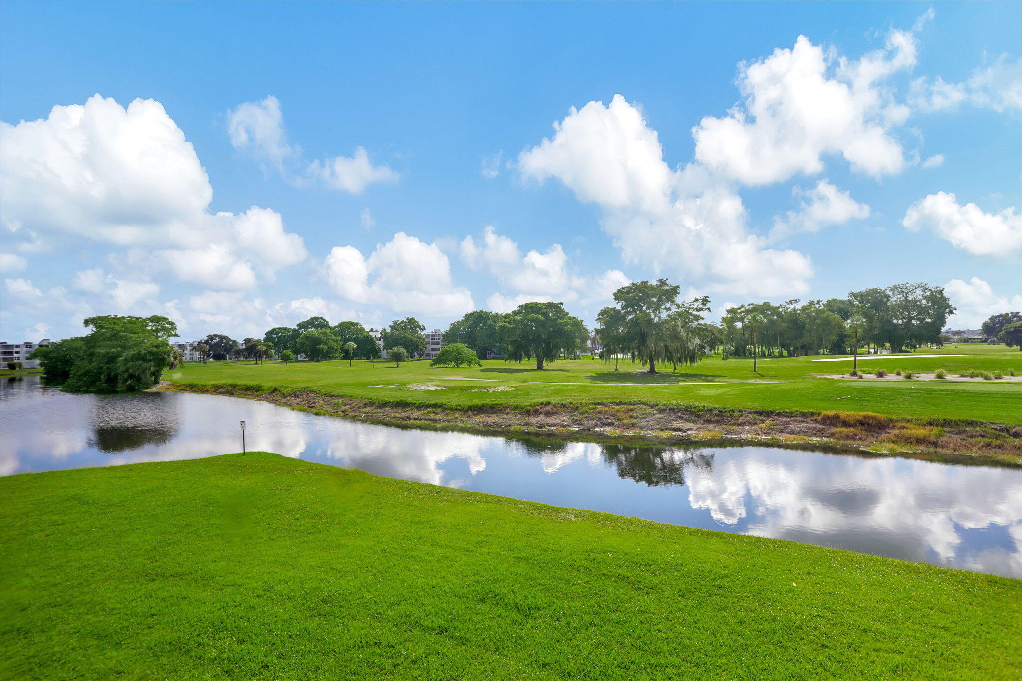 F10548779 Property Photo 5