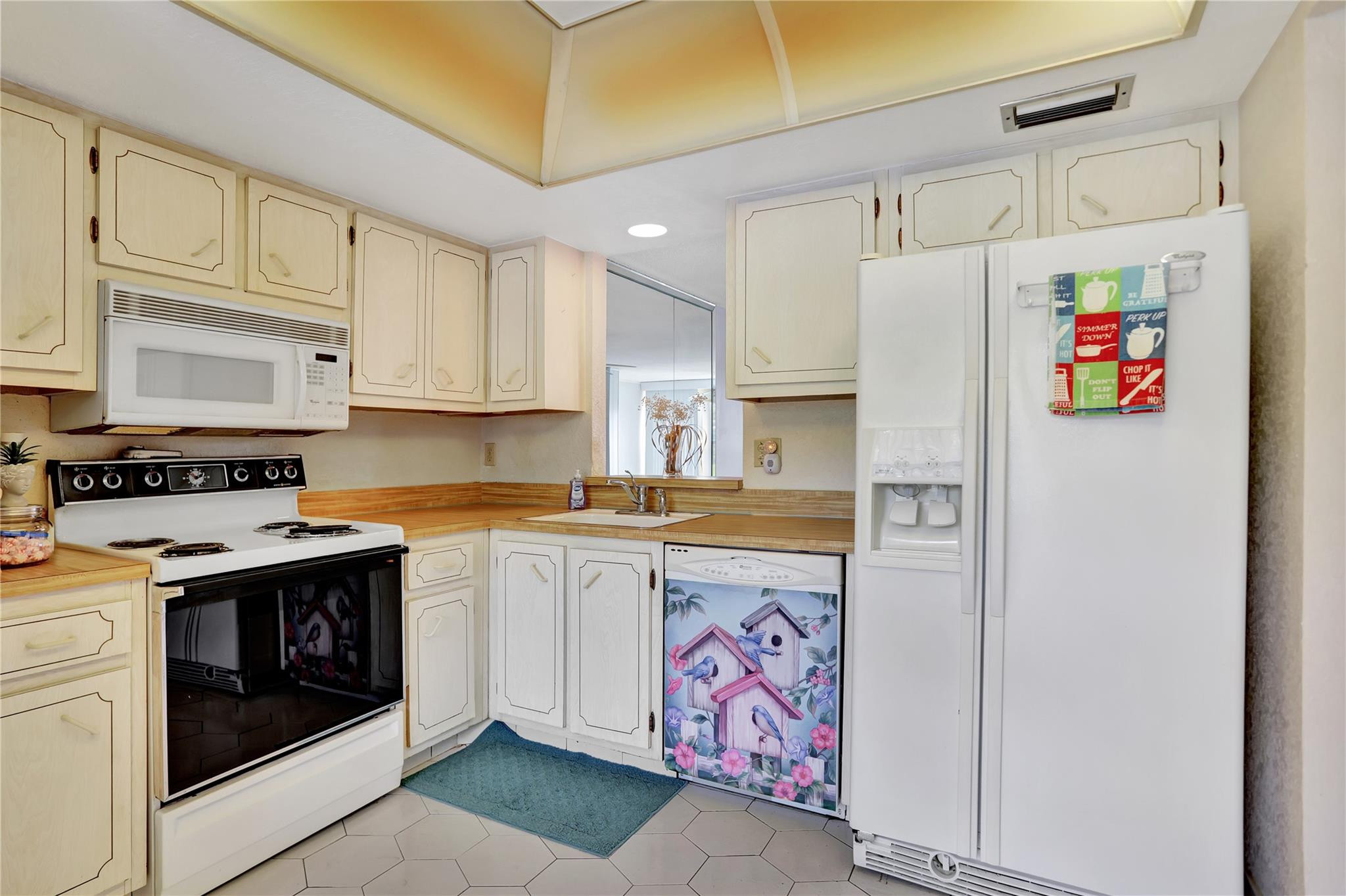 F10548779 Property Photo 10