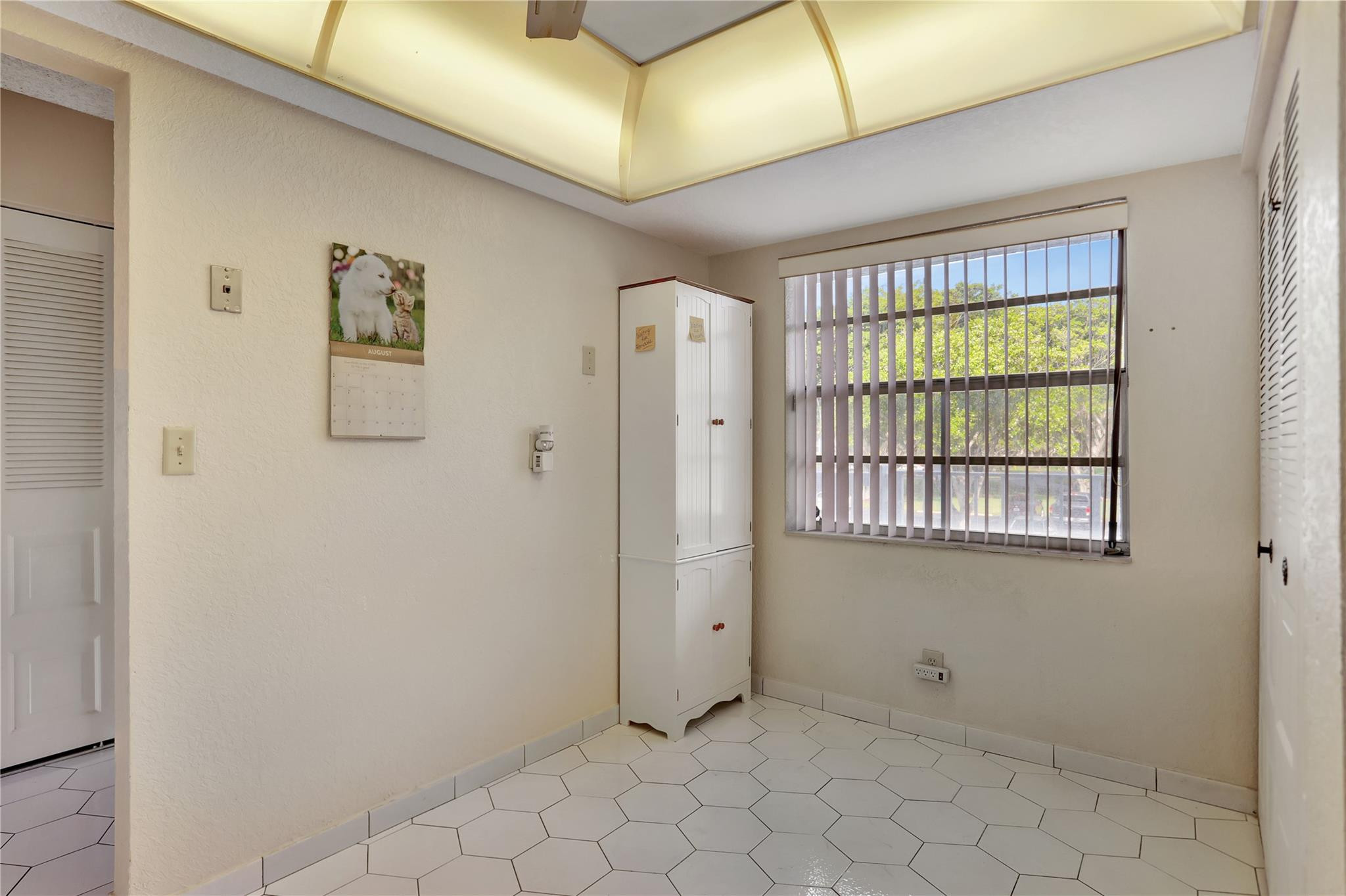 F10548779 Property Photo 13
