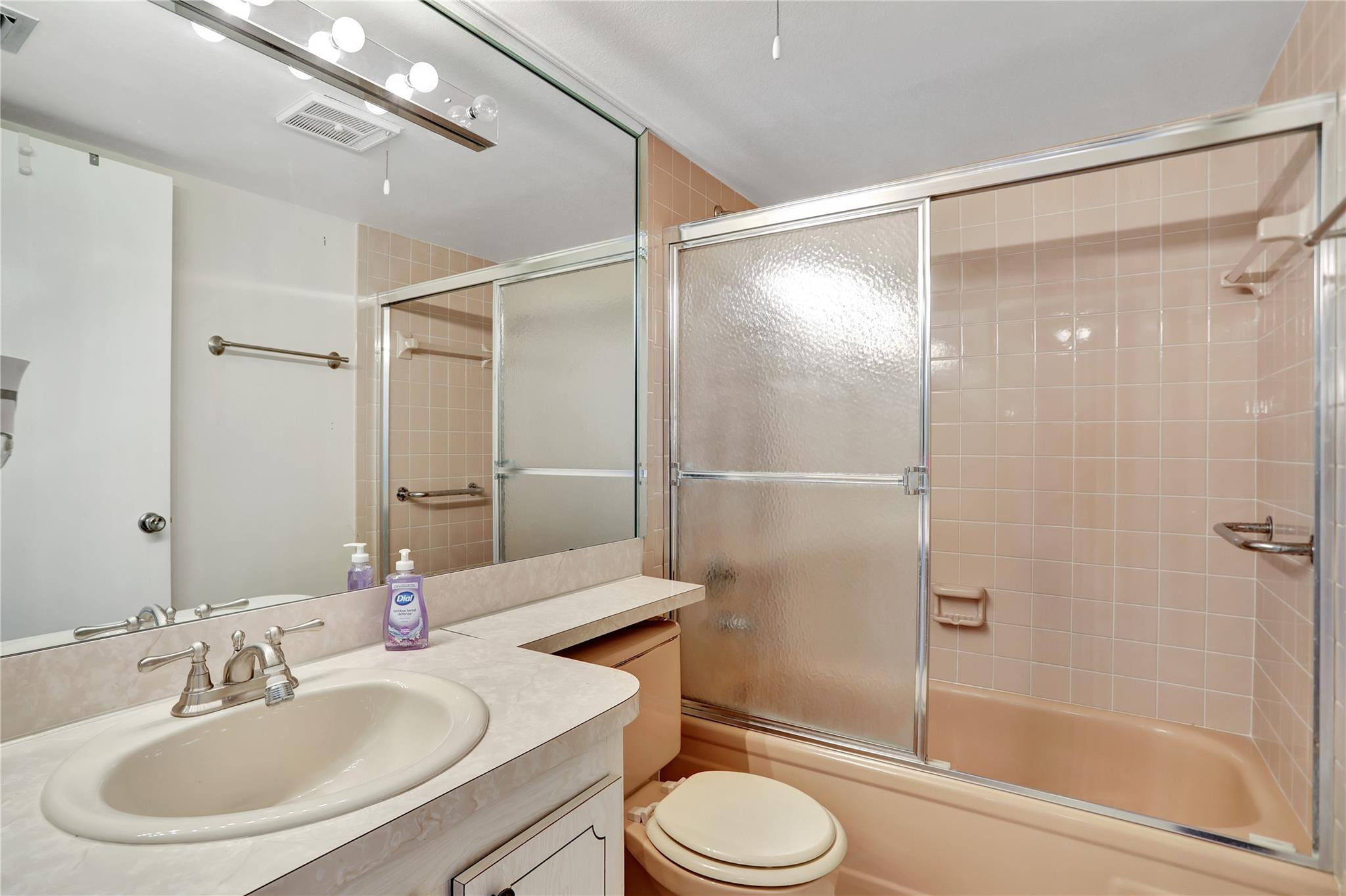 F10548779 Property Photo 15