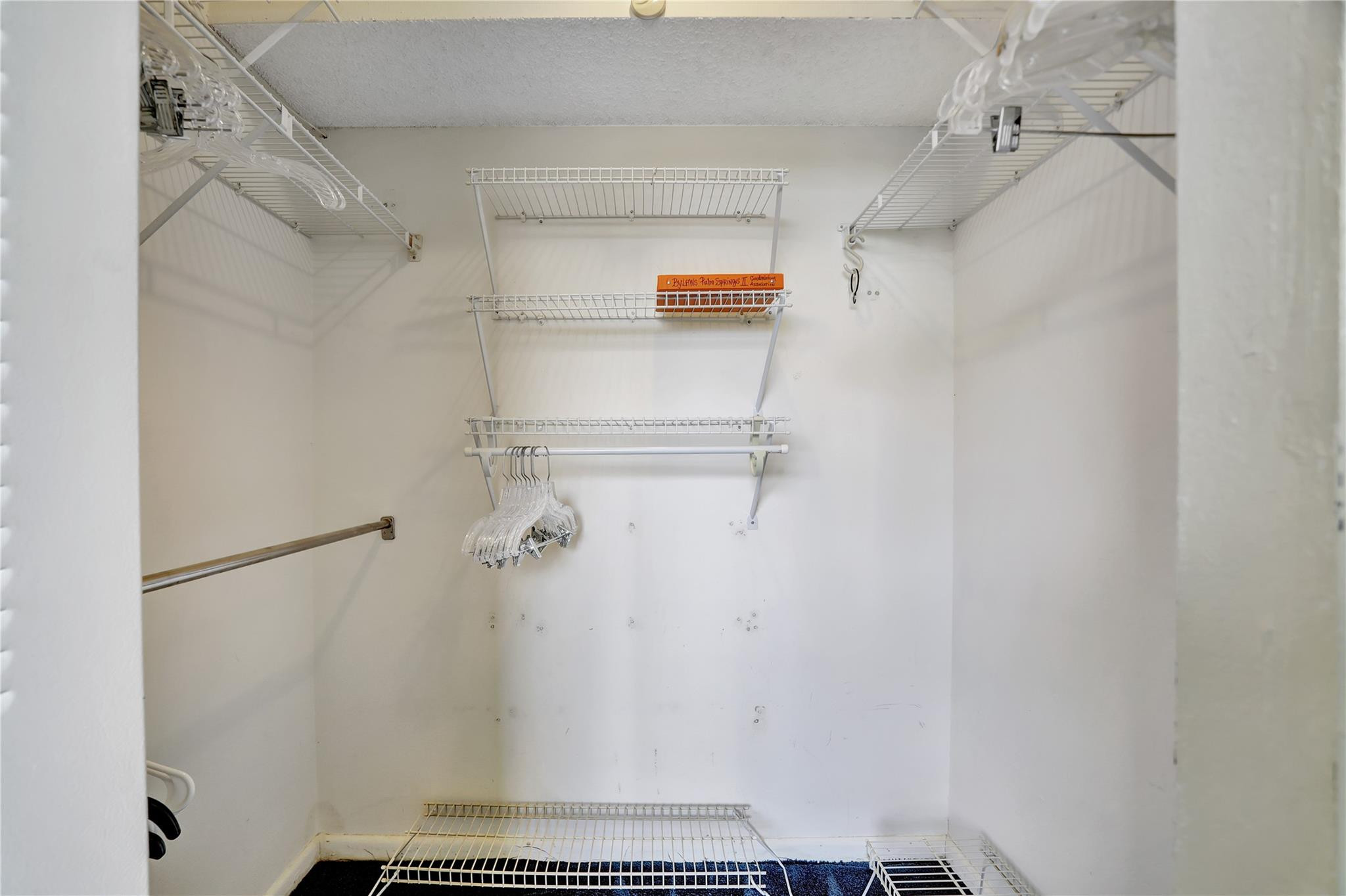 F10548779 Property Photo 17