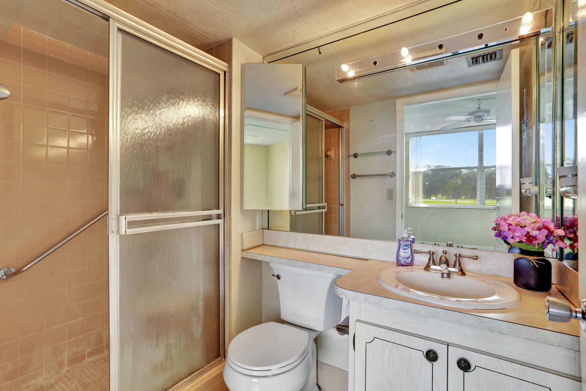 F10548779 Property Photo 18