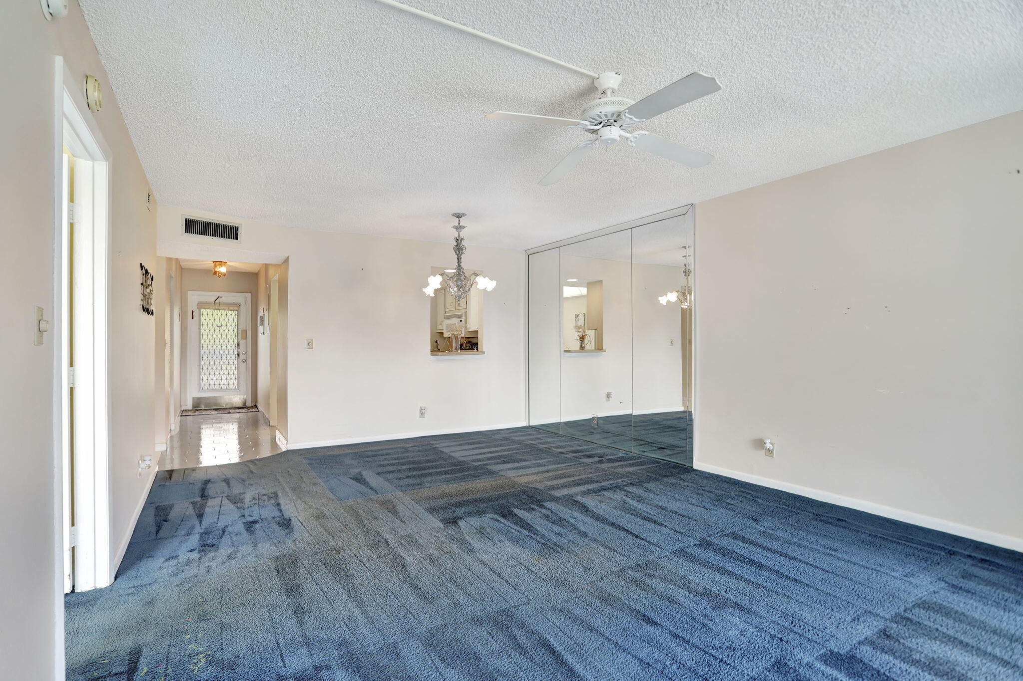 F10548779 Property Photo 23