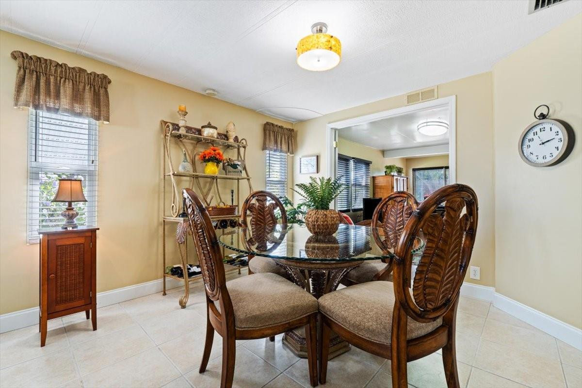 120 Nw 51st Street Property Photo 8