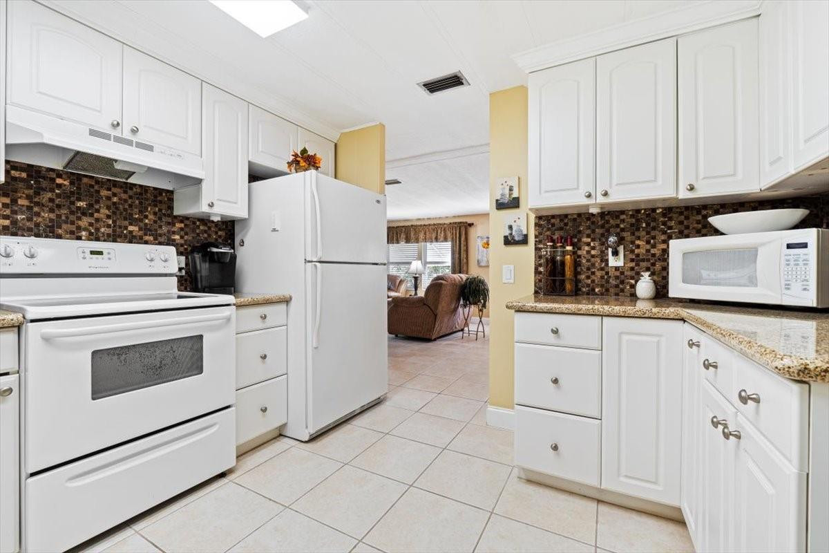 120 Nw 51st Street Property Photo 10