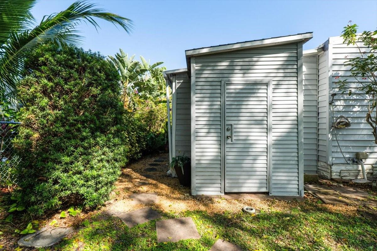 120 Nw 51st Street Property Photo 33