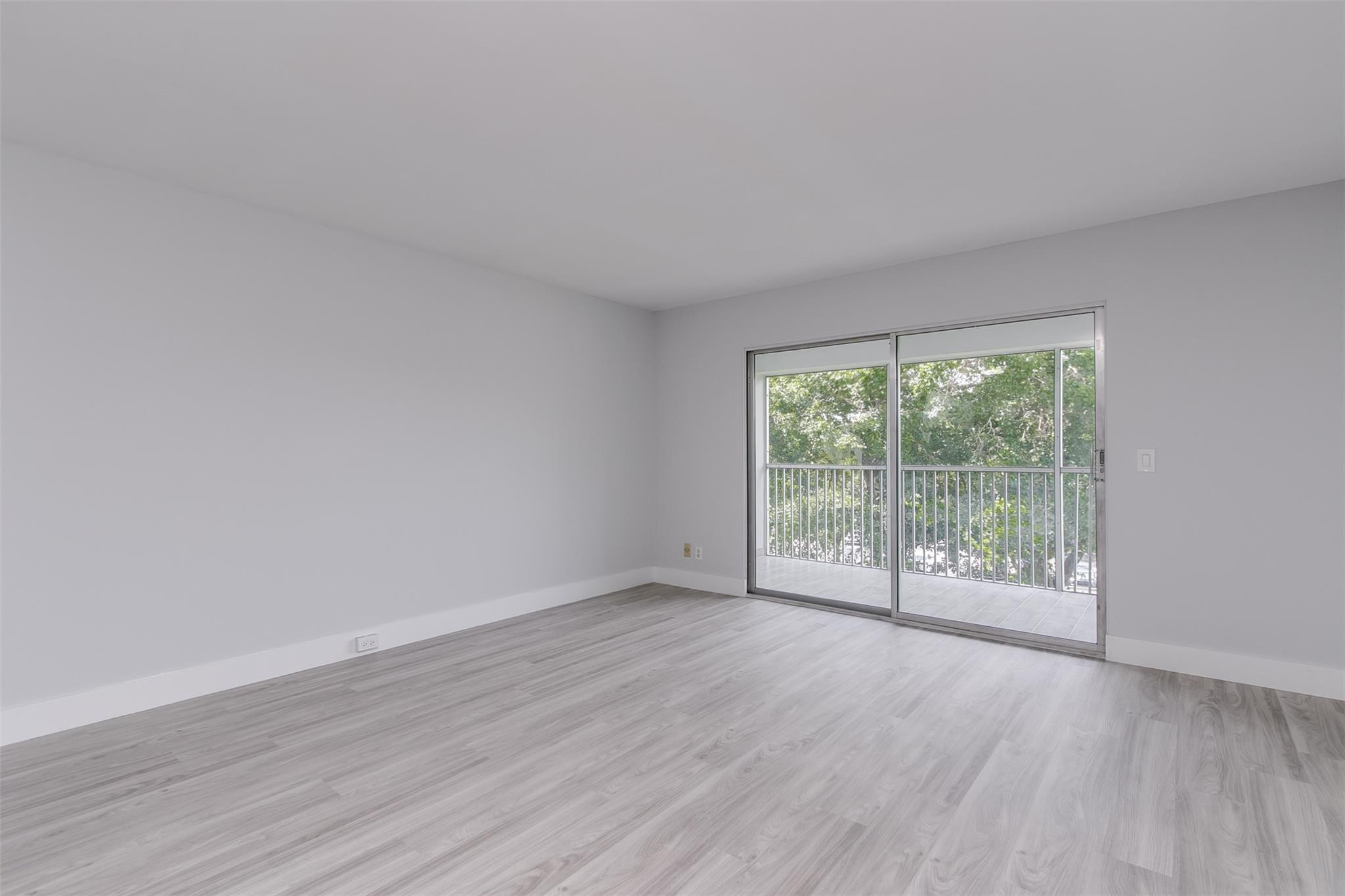 12600 Sw 5th Court 408l Property Photo 15