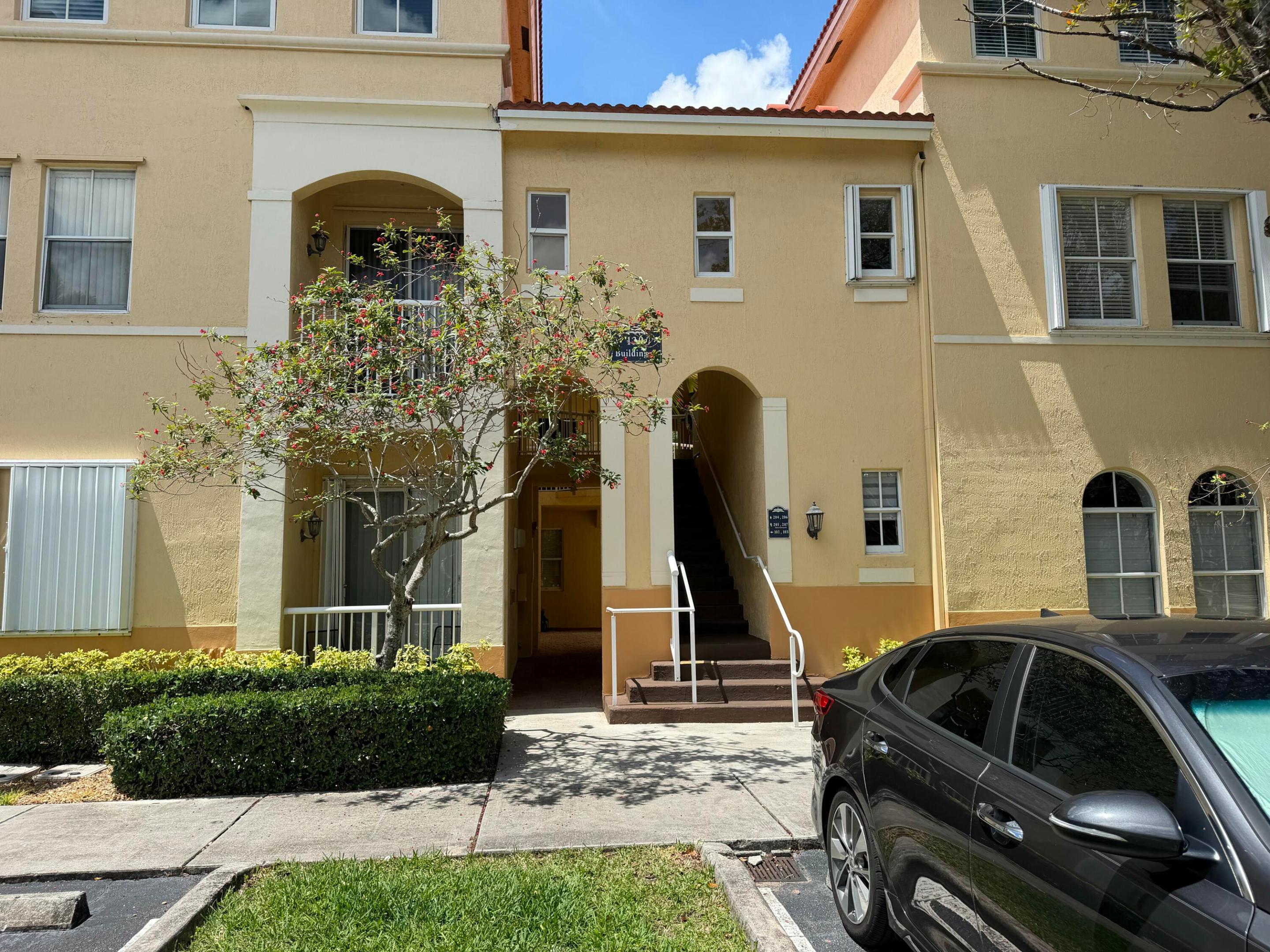 F10549021 Property Photo 1