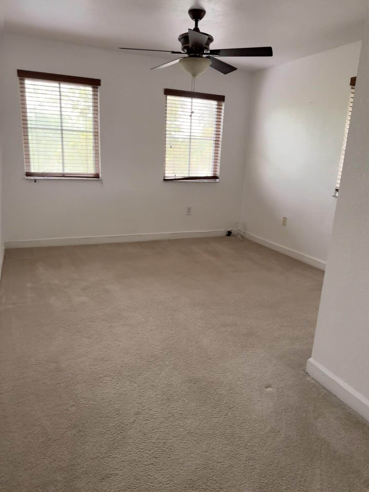 F10549021 Property Photo 5