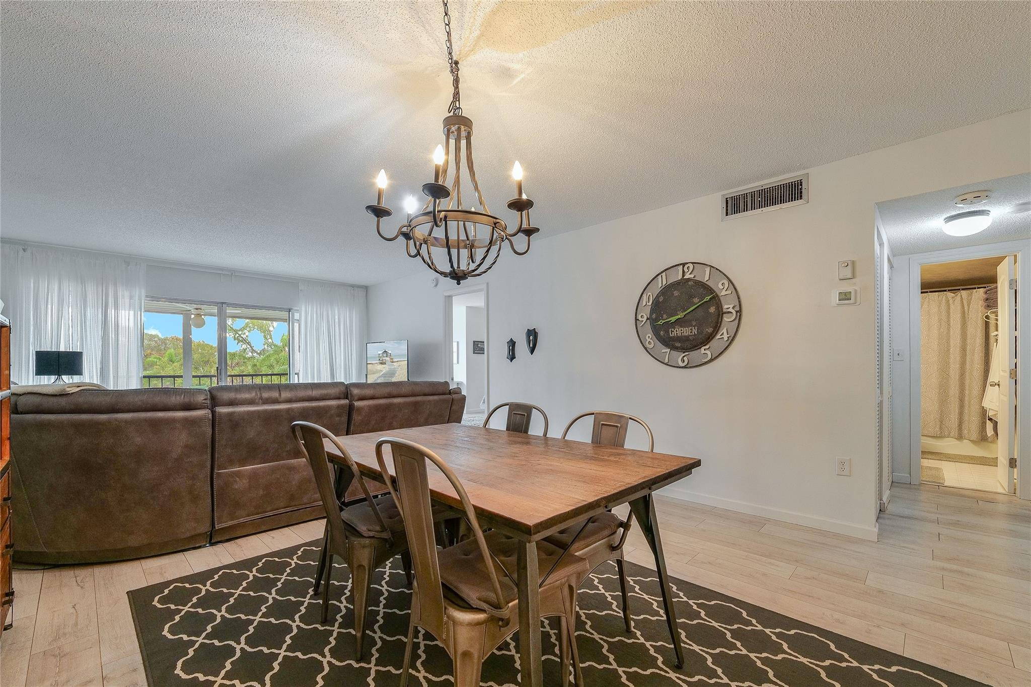 3920 Inverrary Boulevard 404-c Property Photo 8