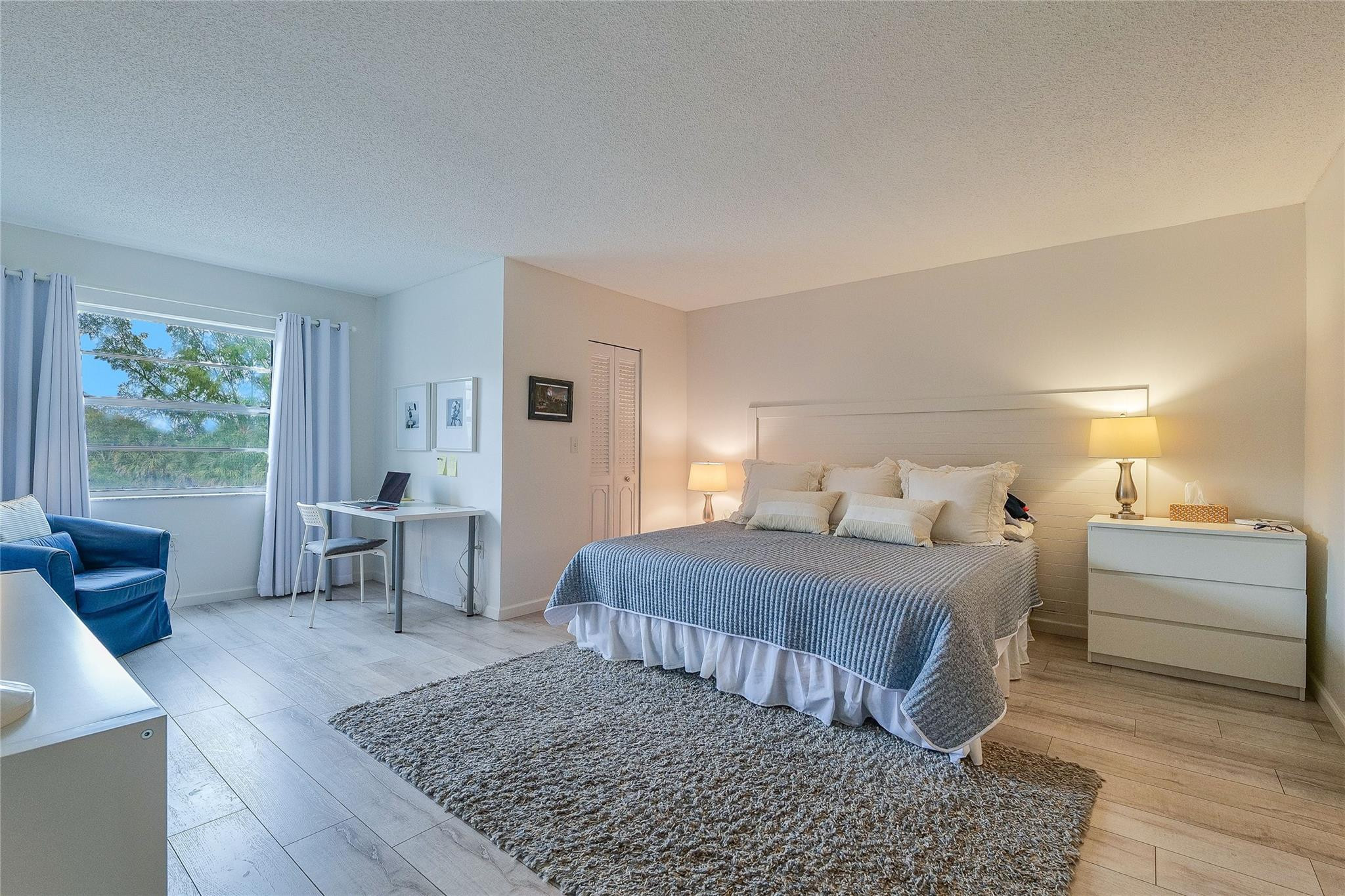 3920 Inverrary Boulevard 404-c Property Photo 15