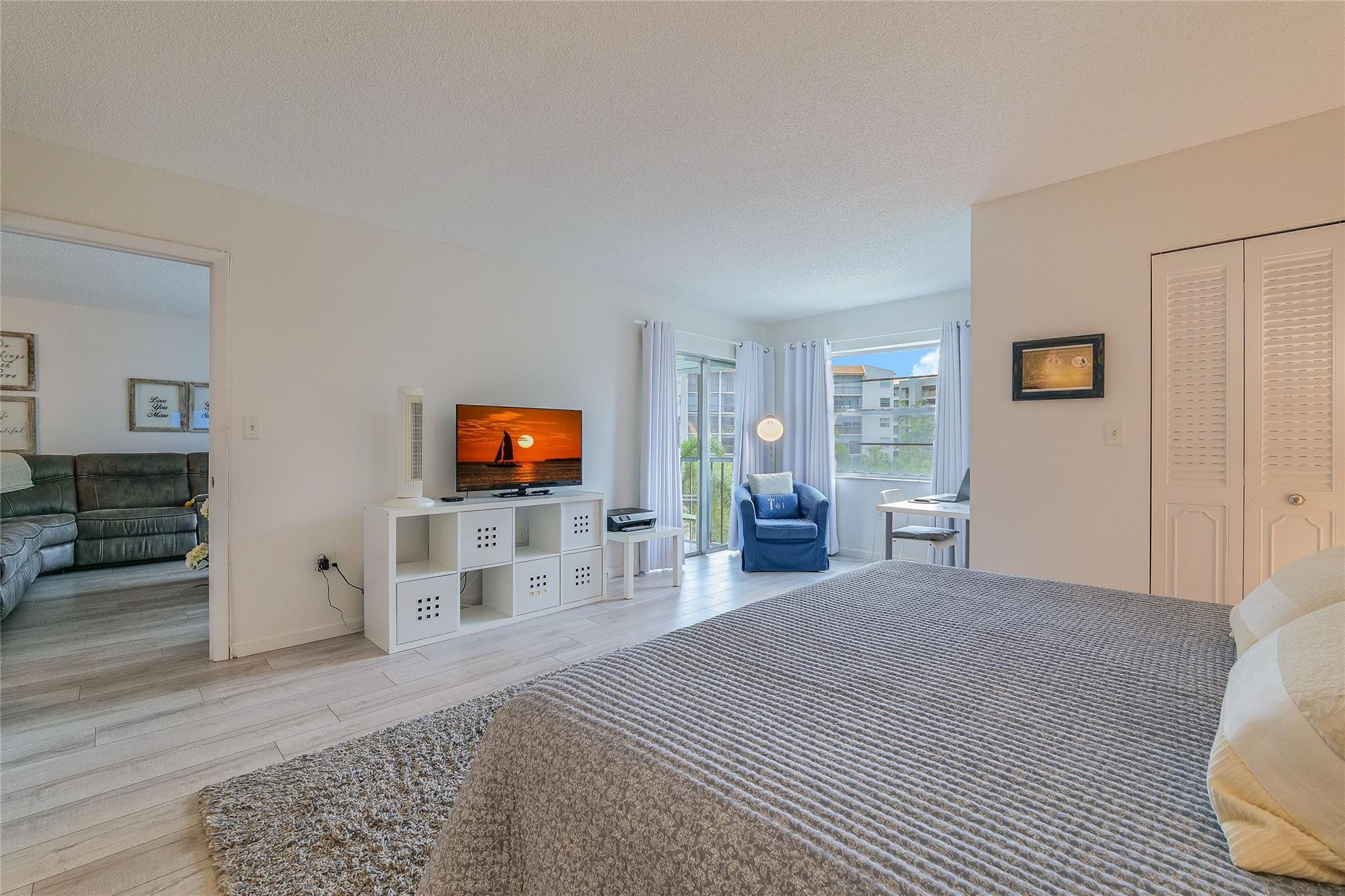 3920 Inverrary Boulevard 404-c Property Photo 19