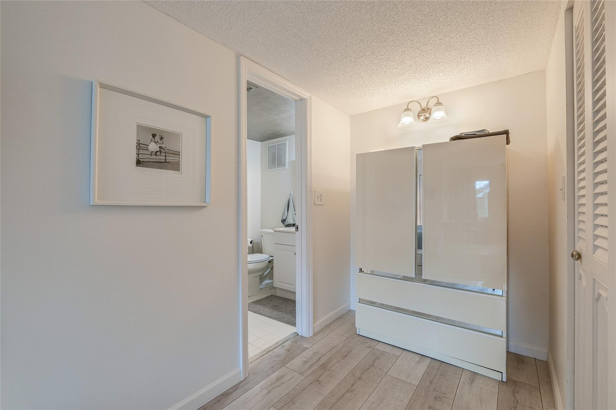 3920 Inverrary Boulevard 404-c Property Photo 20