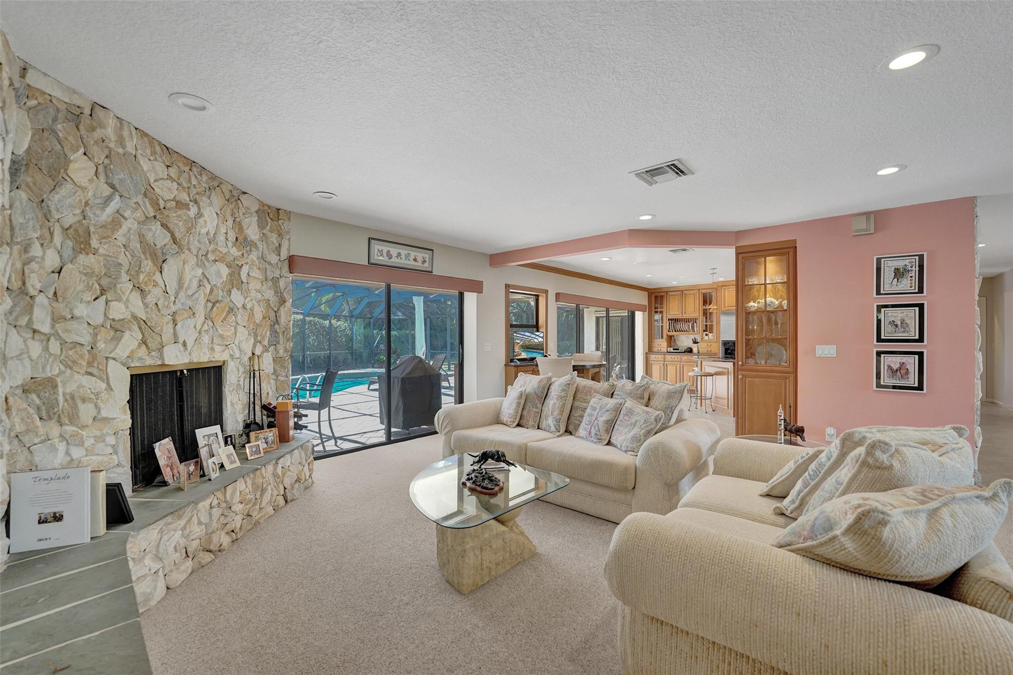 9600 Conch Shell Manor Property Photo 9