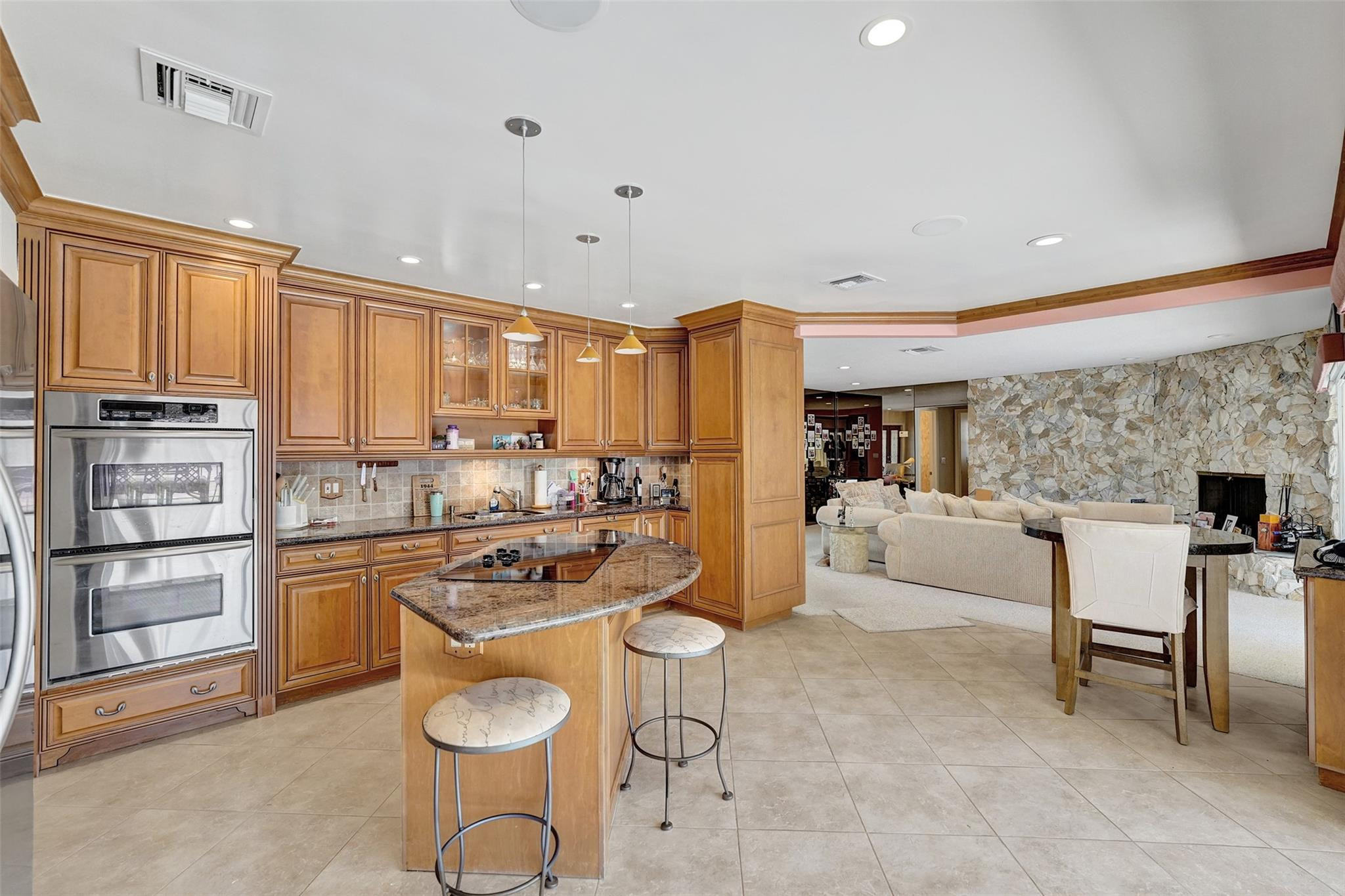 9600 Conch Shell Manor Property Photo 10