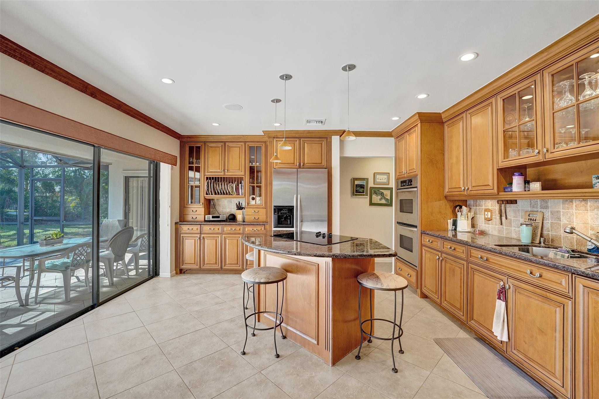 9600 Conch Shell Manor Property Photo 11