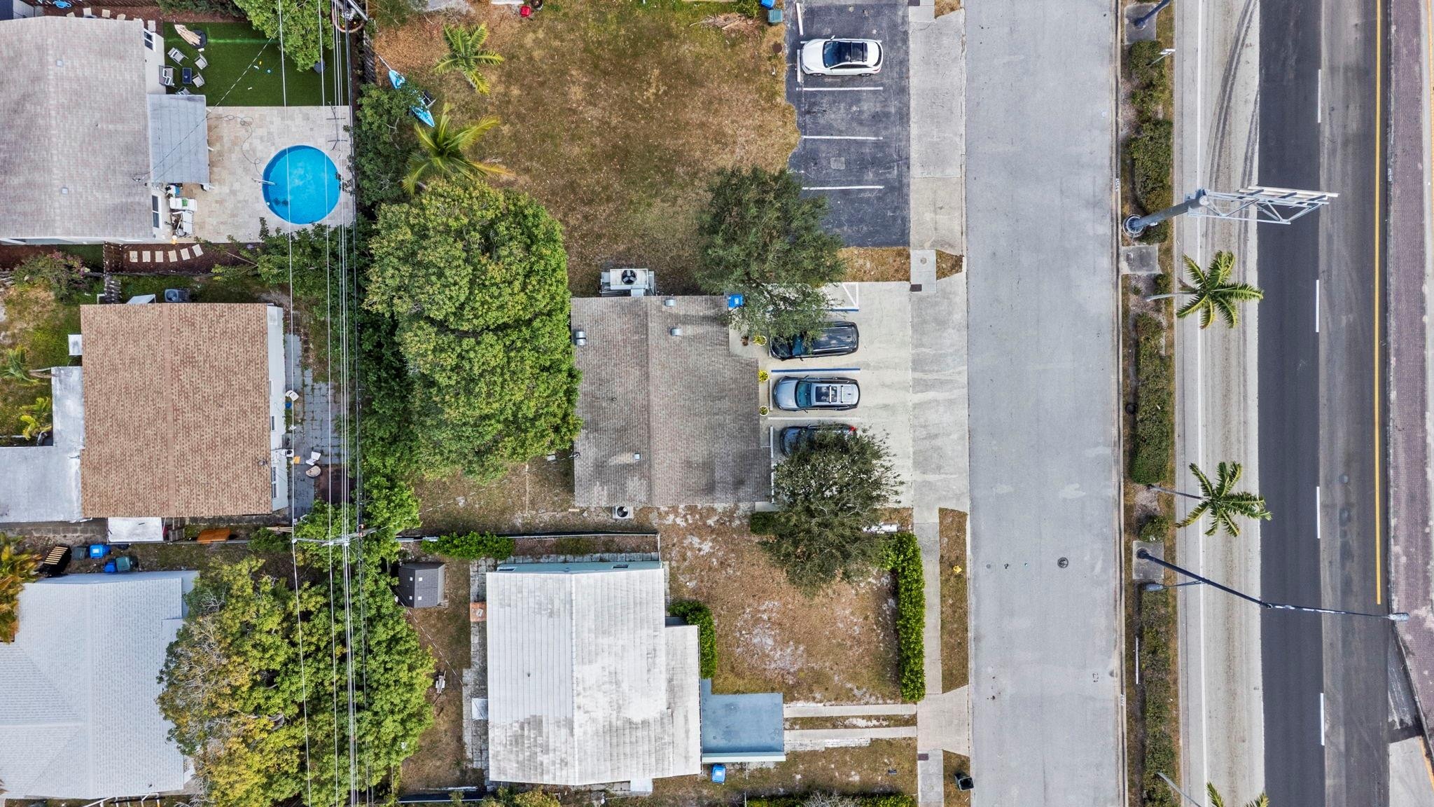 141 E Commercial Boulevard Property Photo 17