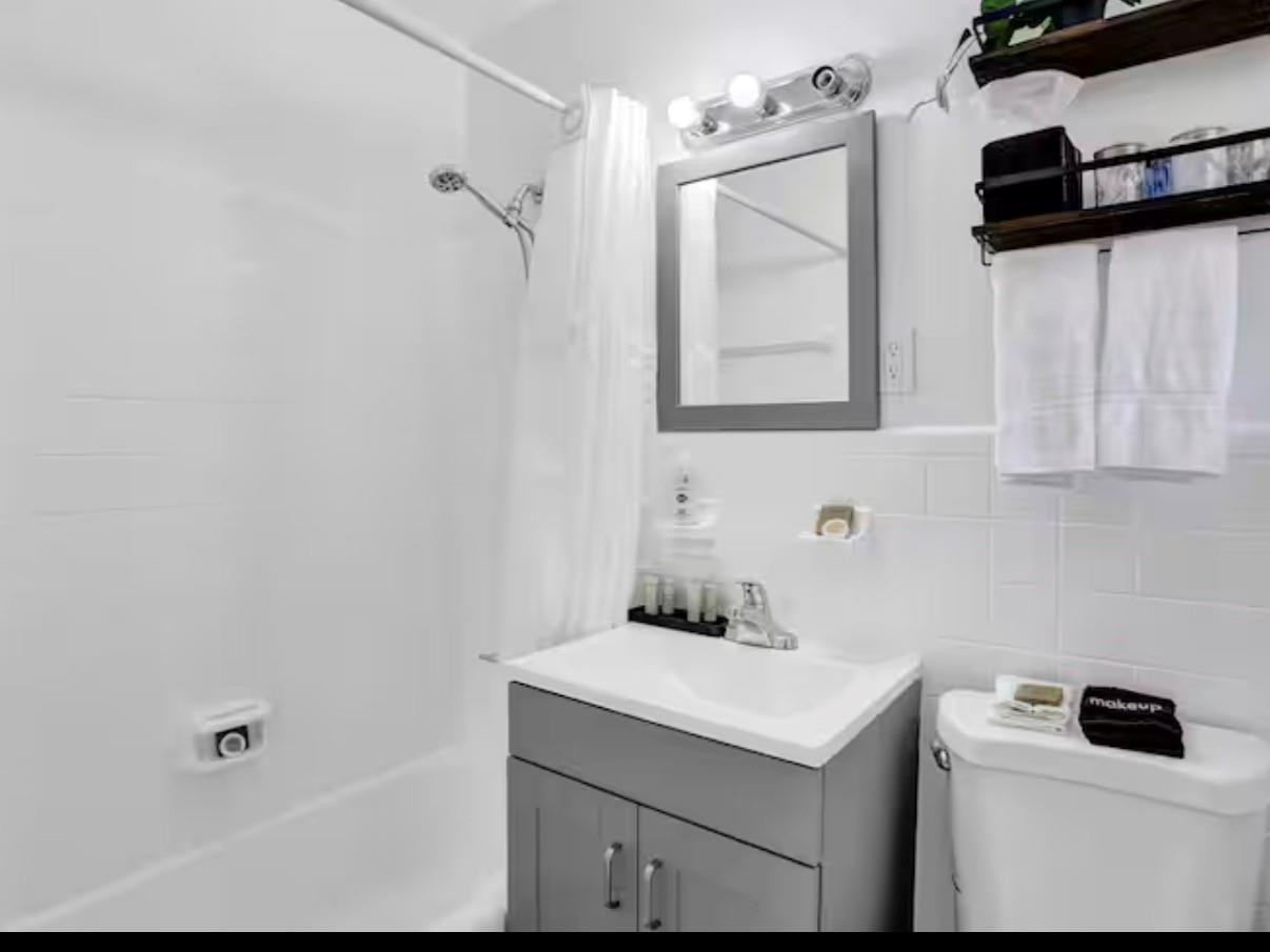 820 Ne 16th Avenue 2 Property Photo 5
