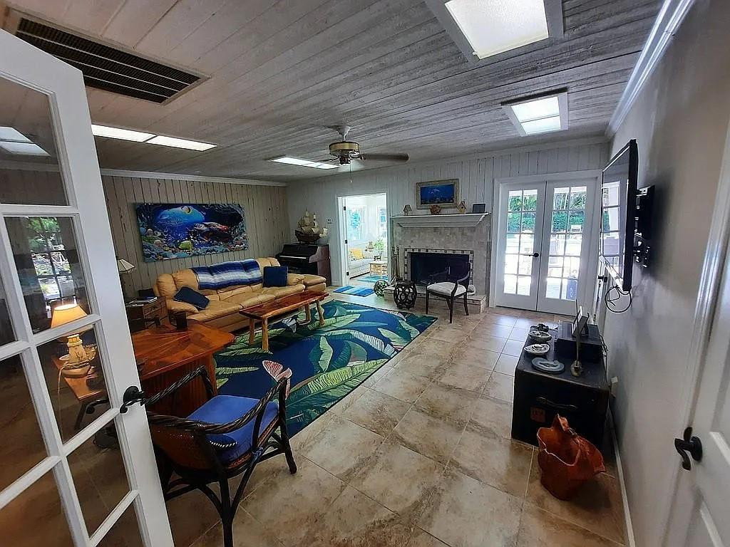 155 31st Avenue Property Photo 19