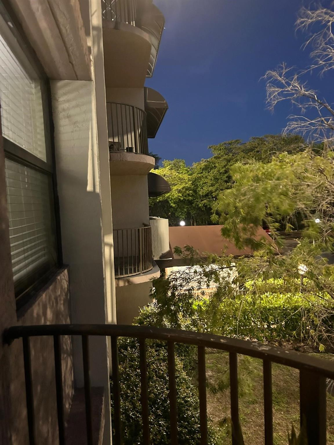 2771 Riverside Drive 213-a Property Photo 25