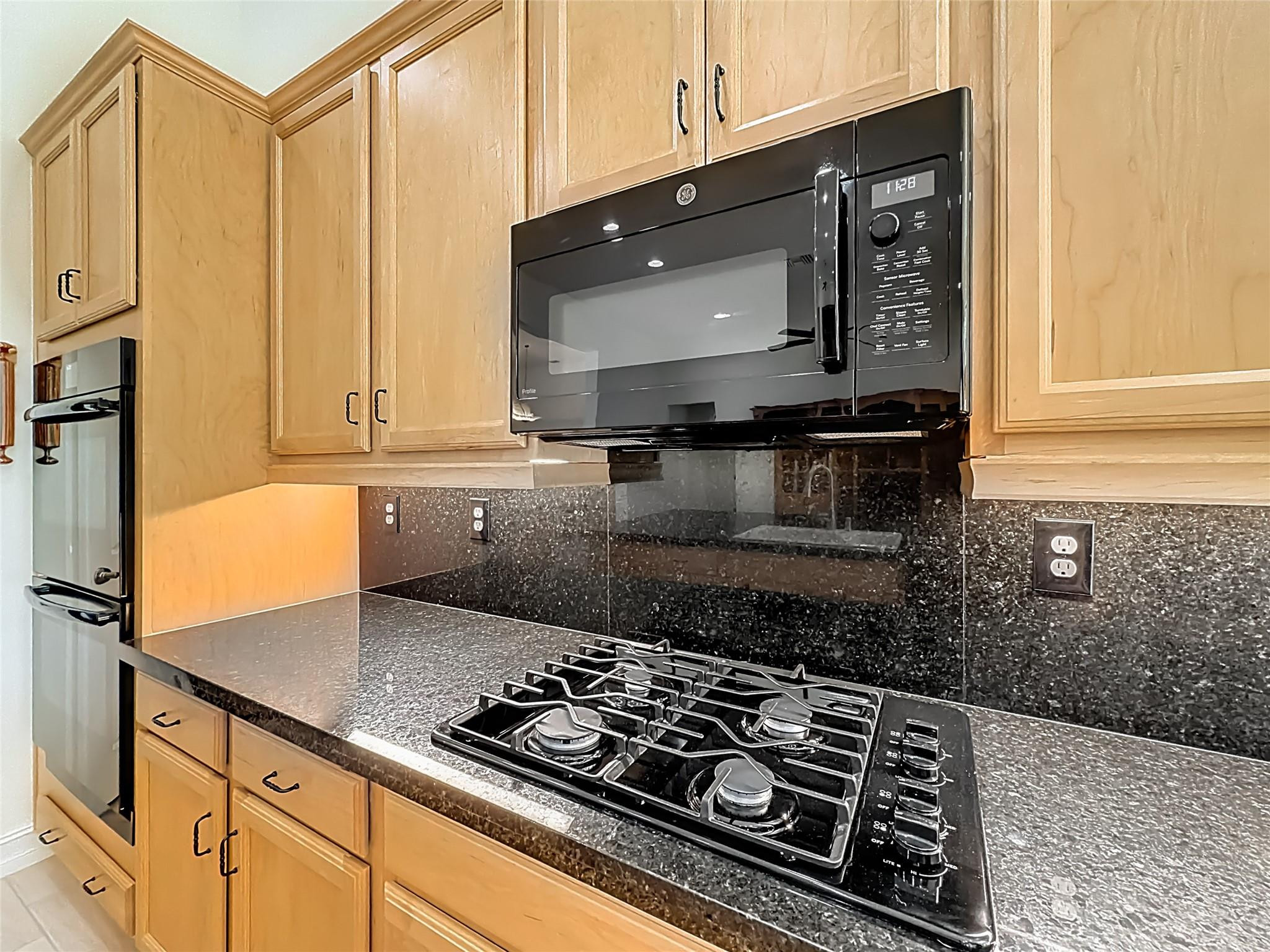 9657 Kalmar Circle Property Photo 17