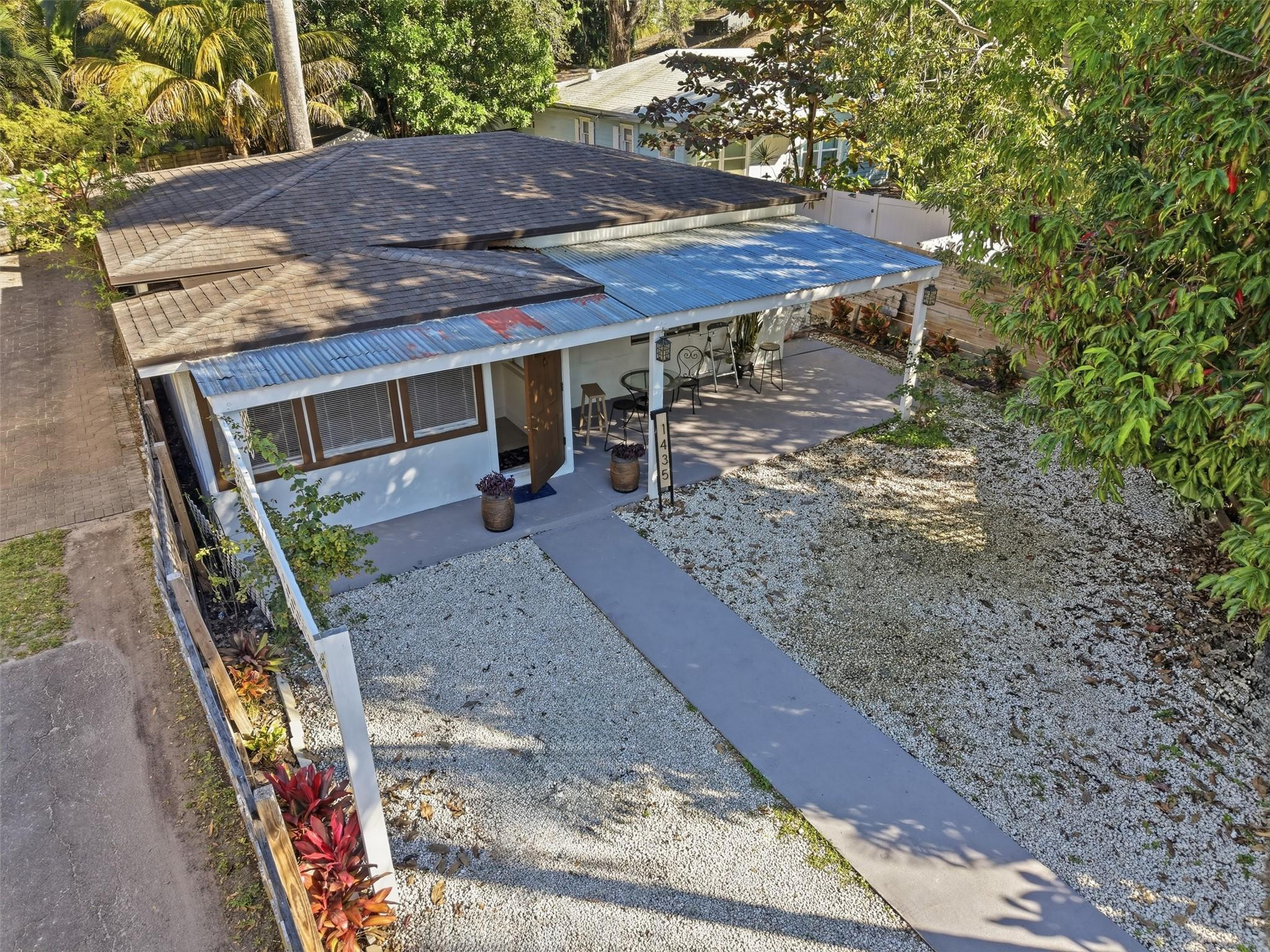 1435 Sw 5th Court Property Photo 16
