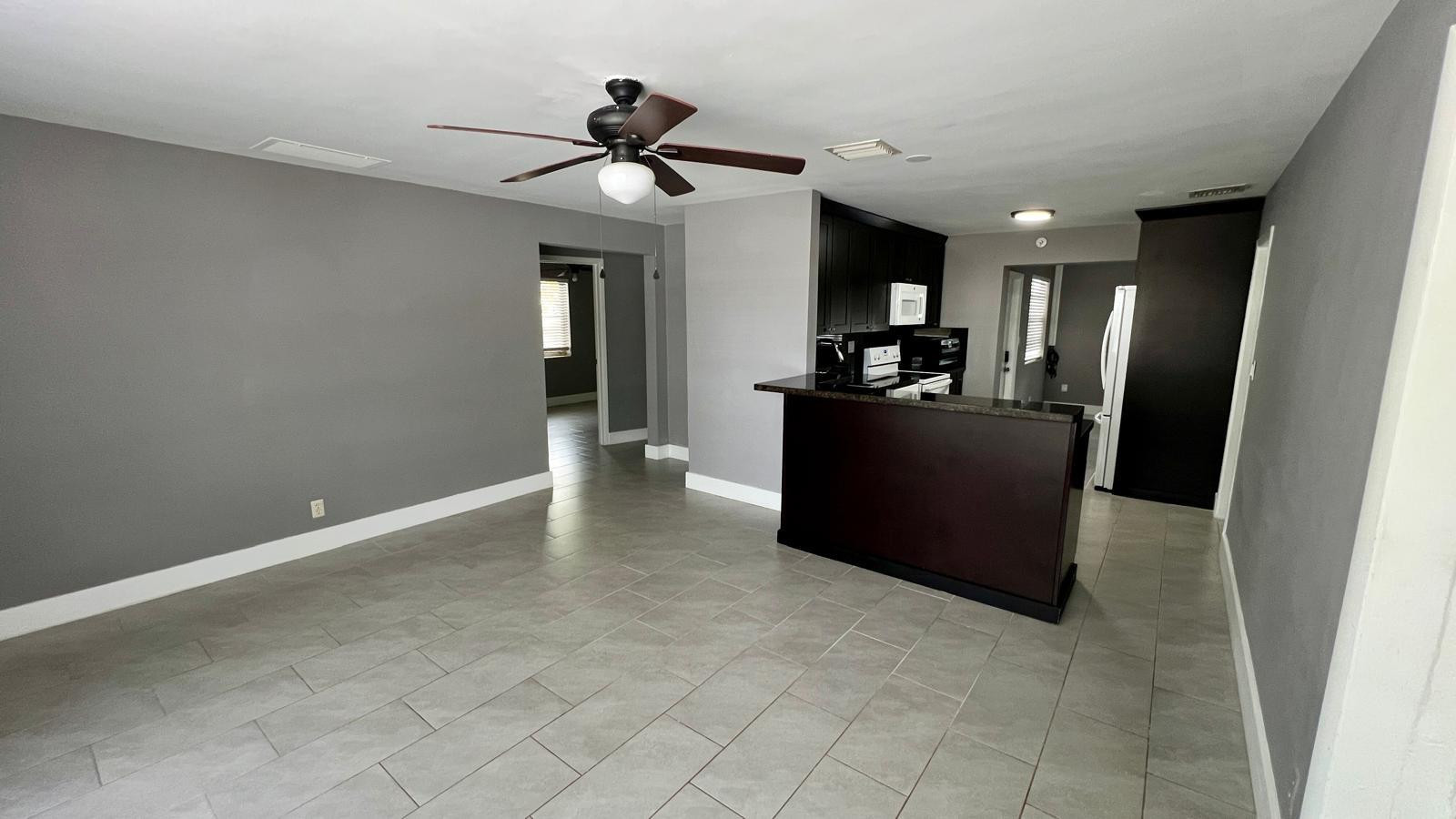 1120 Ne 23rd Place Property Photo 11