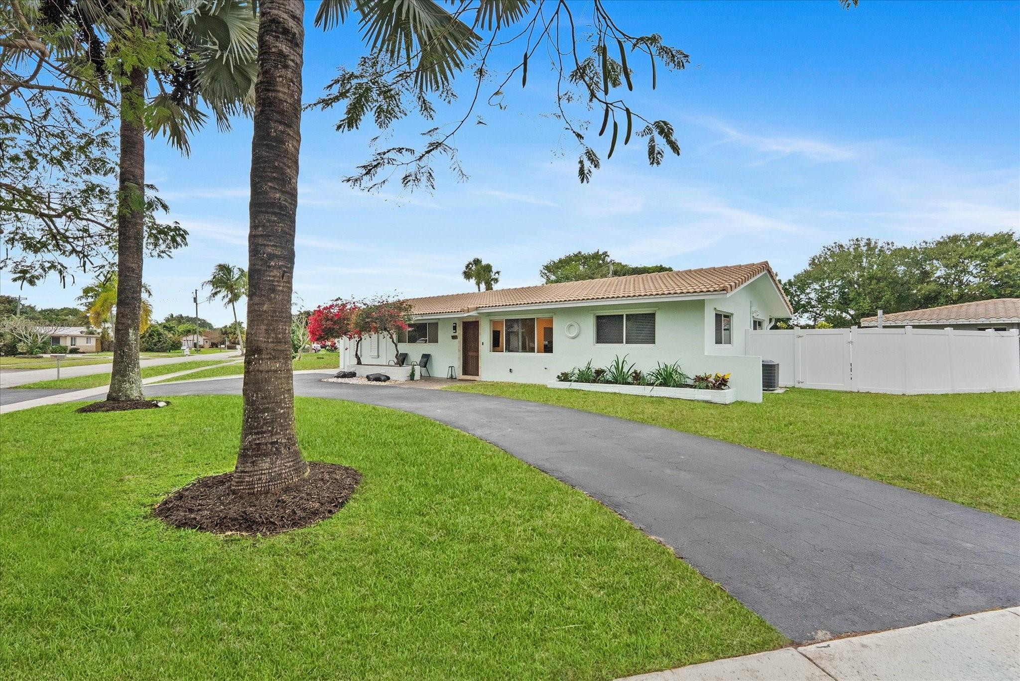 1257 Nw 5th Street Property Photo 3