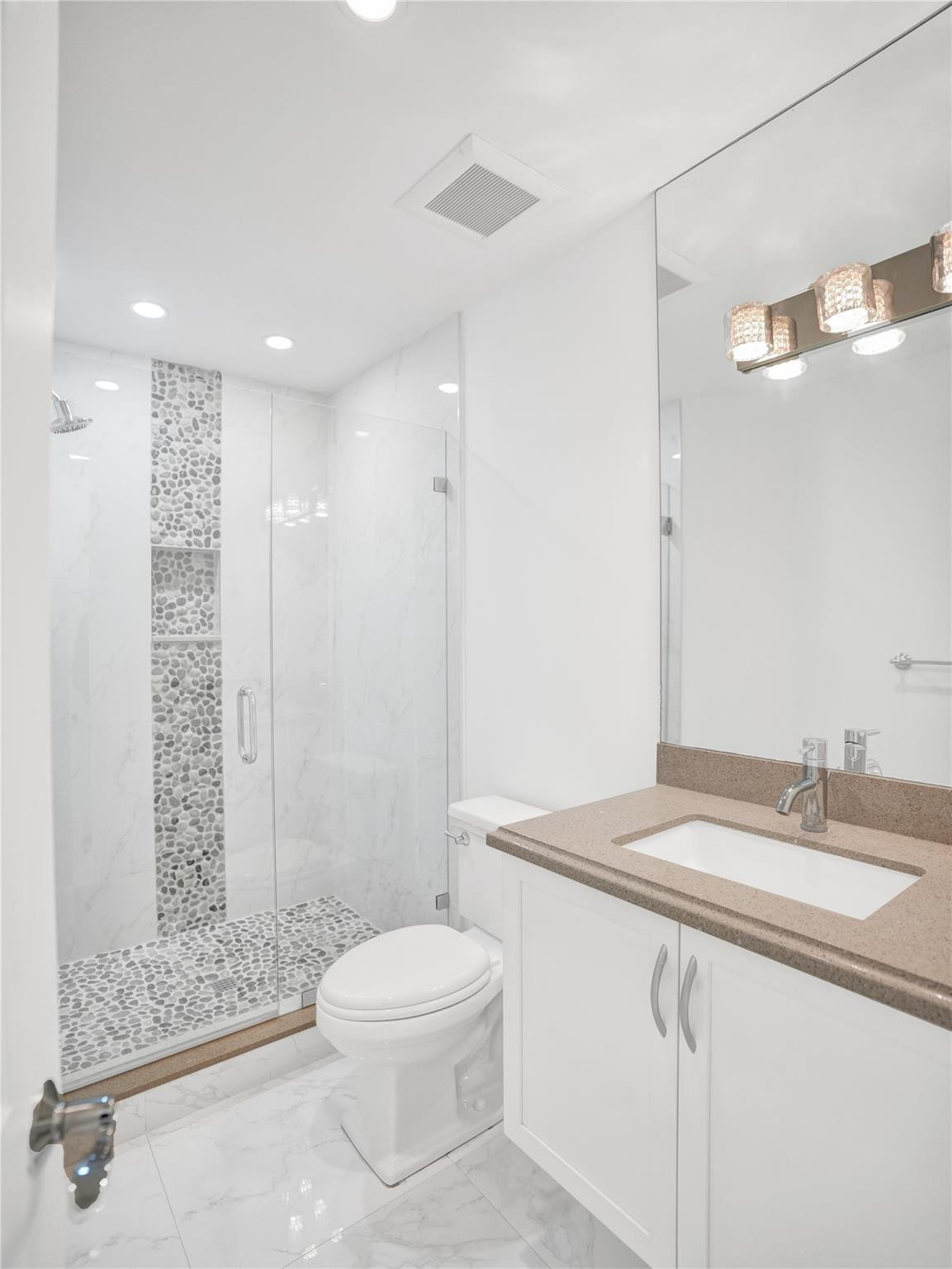 26 Cayuga Road Property Photo 15