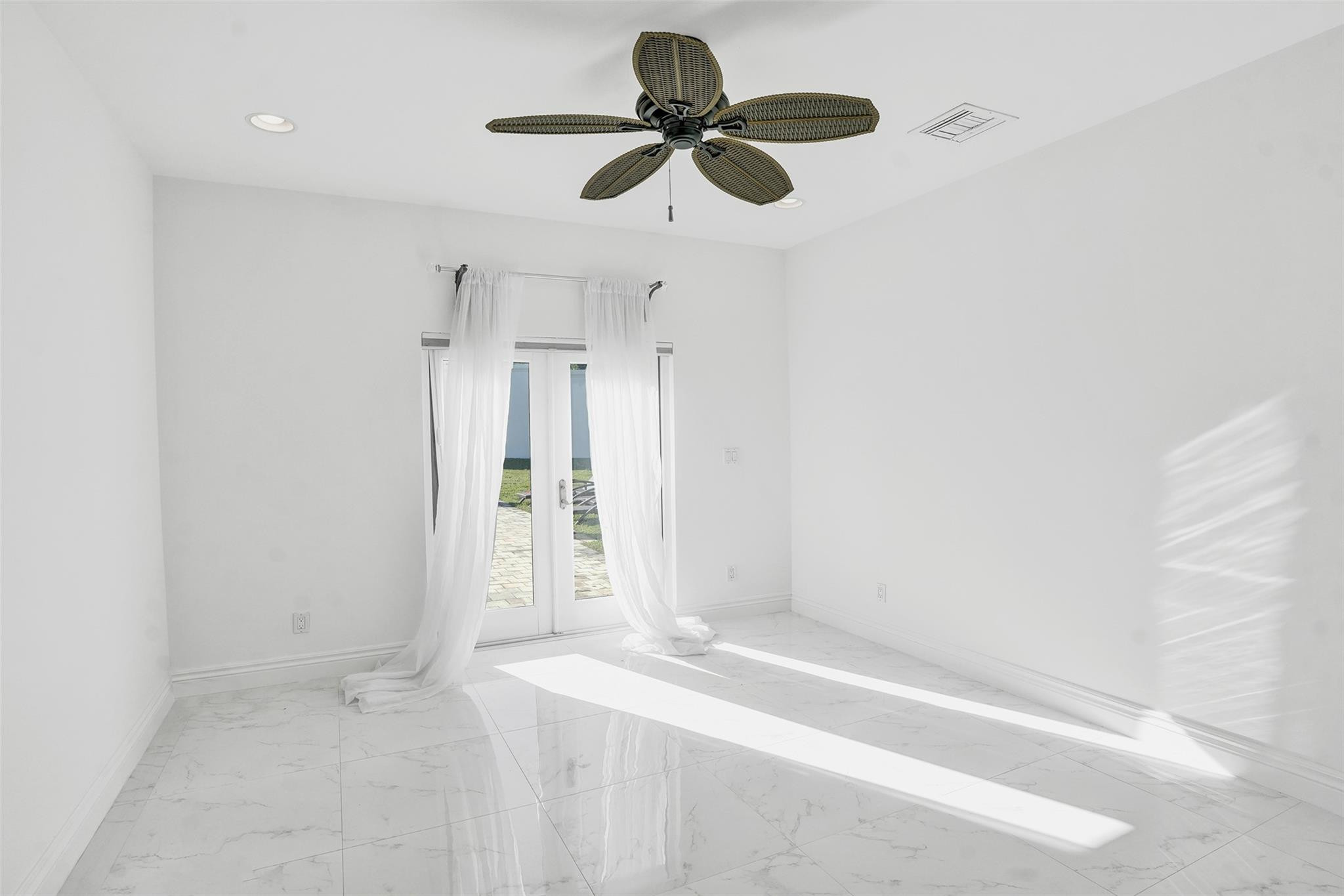 26 Cayuga Road Property Photo 20