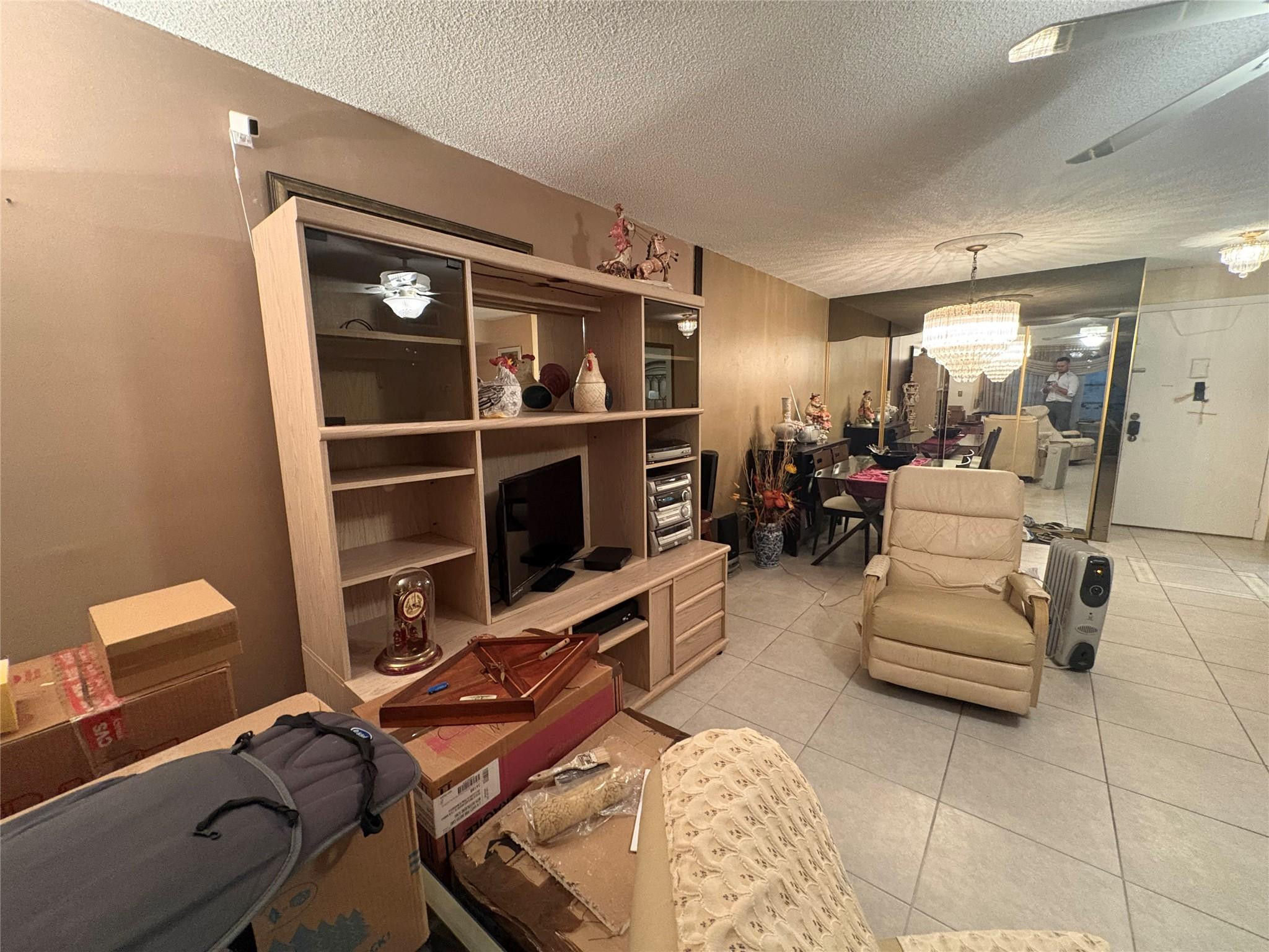 F10550205 Property Photo 6