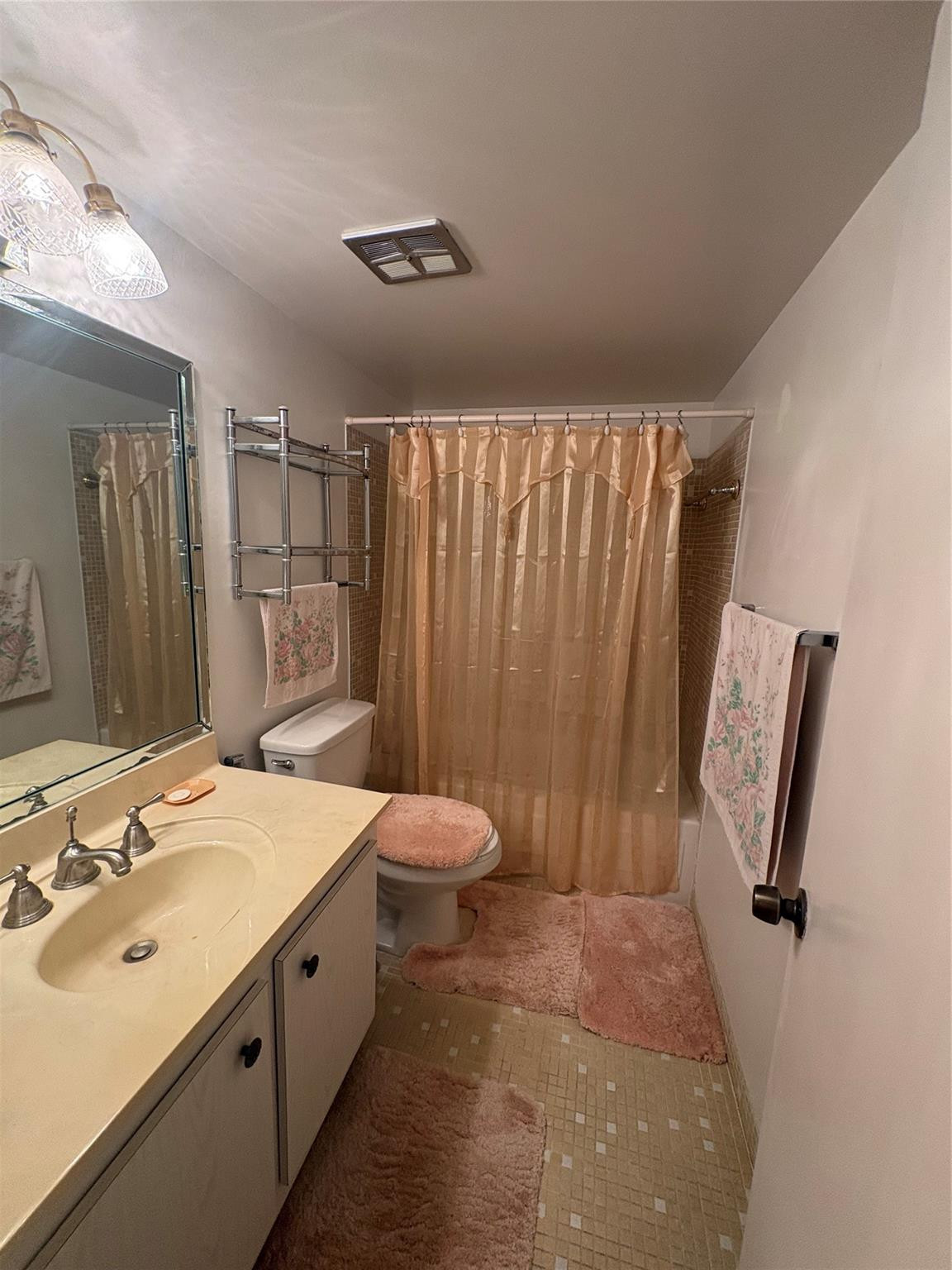 F10550205 Property Photo 10