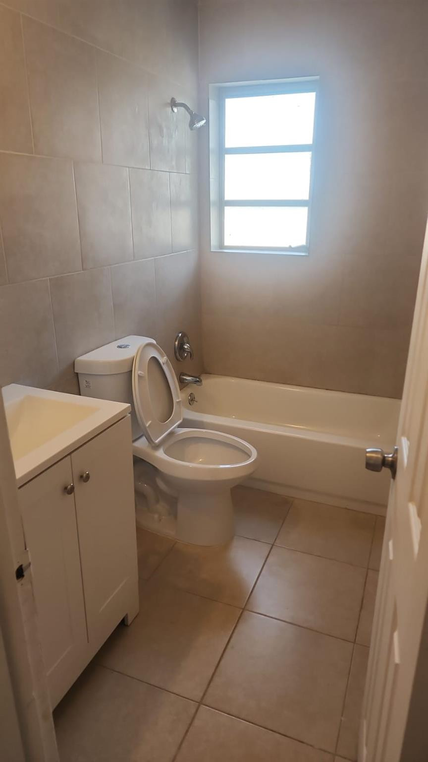 5250 Sw 90th Way 3 Property Photo 2