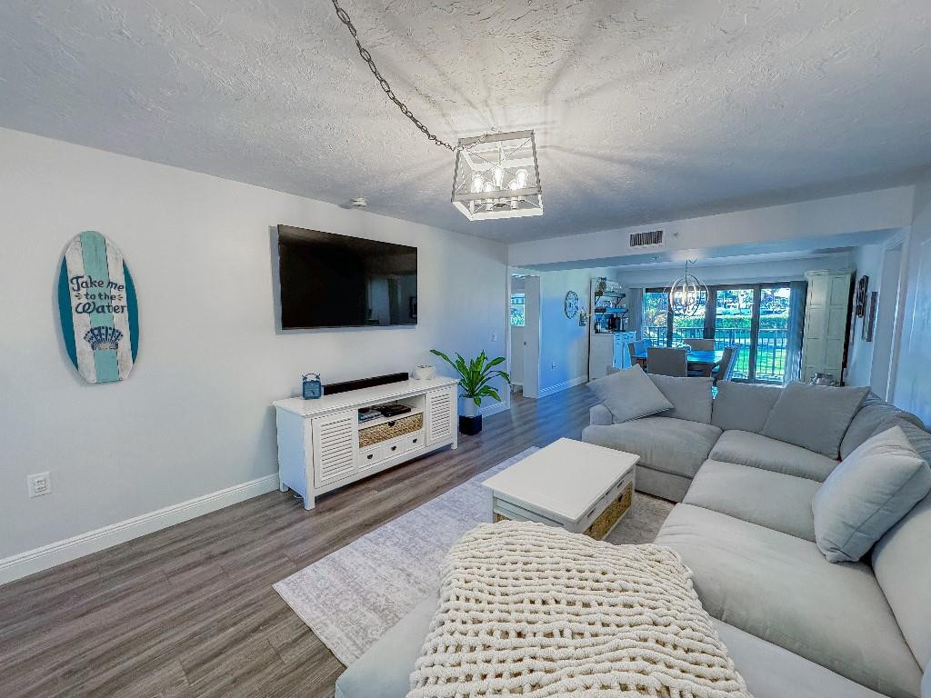 901 Seafarer Circle 101 Property Photo 1
