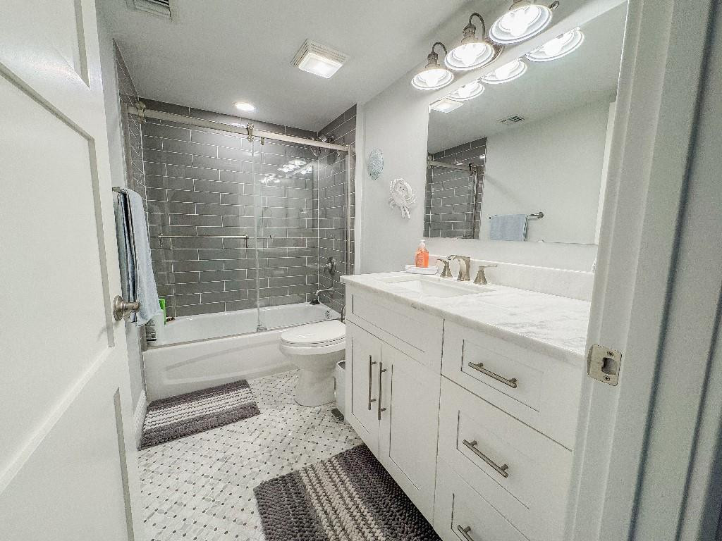 901 Seafarer Circle 101 Property Photo 19
