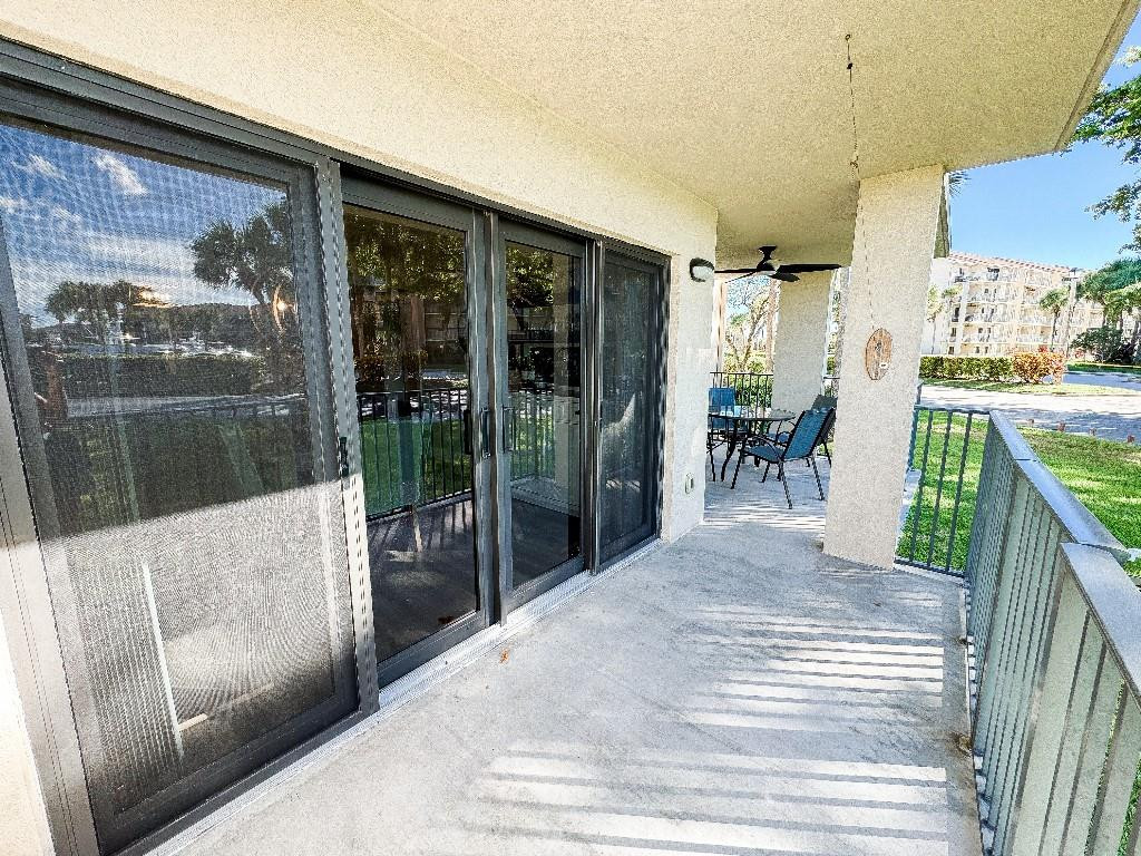 901 Seafarer Circle 101 Property Photo 22