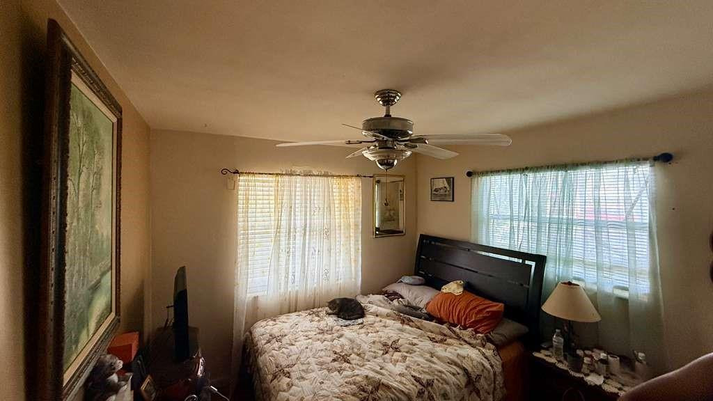 280 Ne 40th Court Property Photo 10