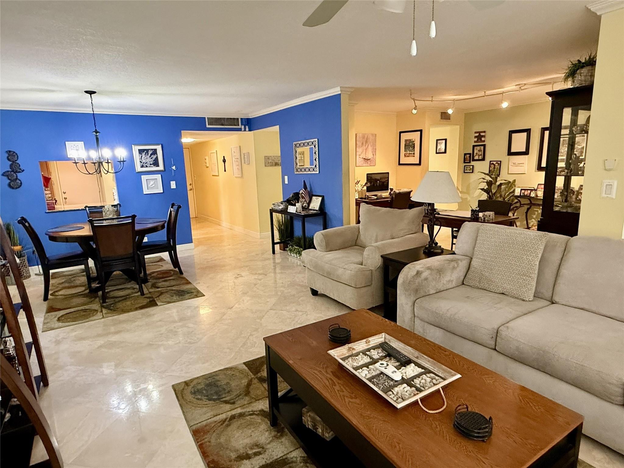 2304 S Cypress Bend Drive 615 Property Photo 1