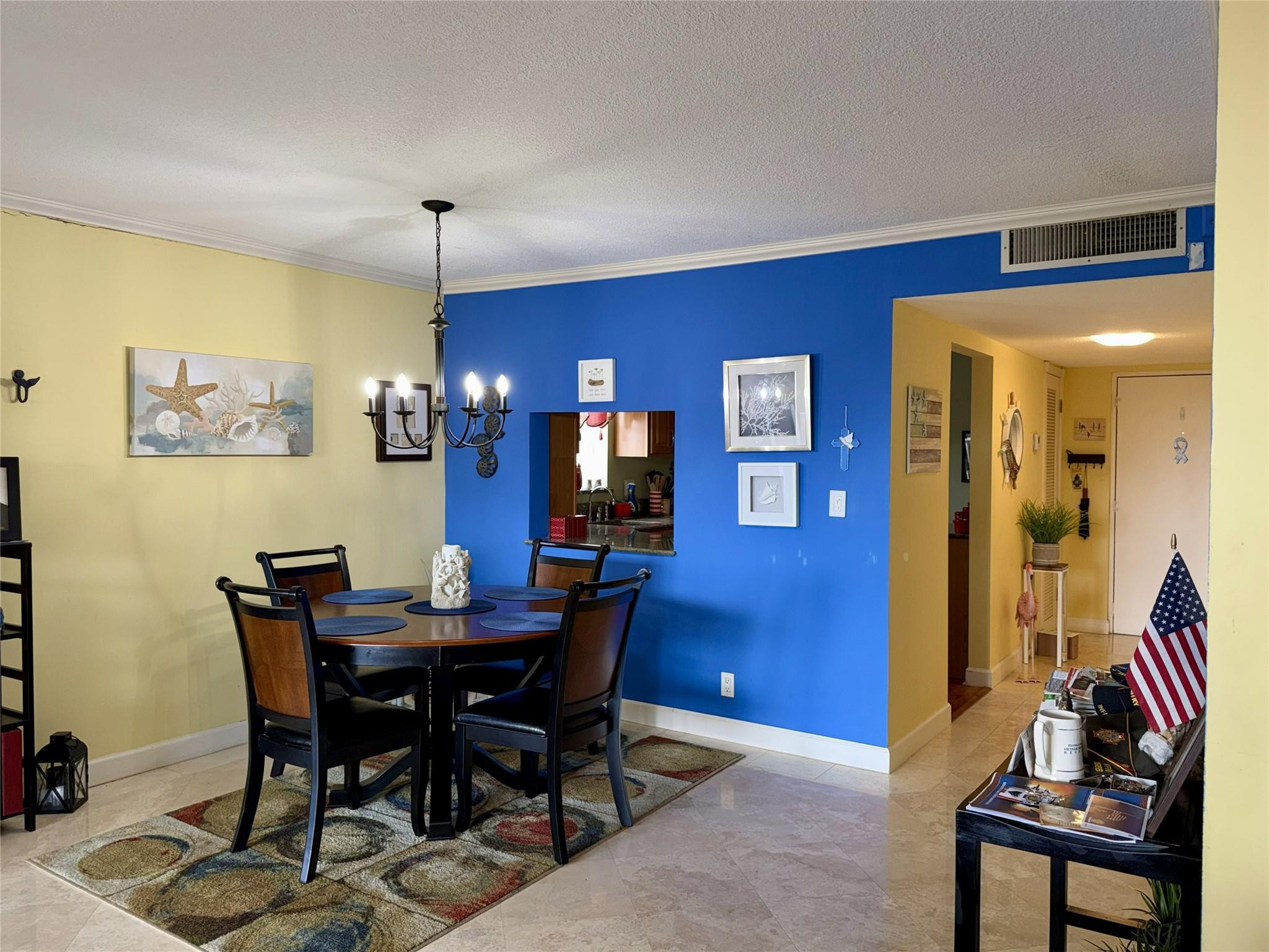 2304 S Cypress Bend Drive 615 Property Photo 3