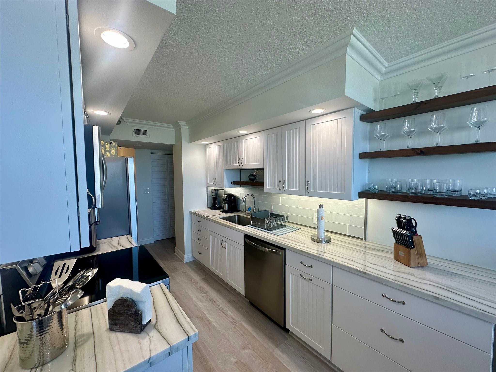 1500 N Ocean Boulevard 601 Property Photo 17