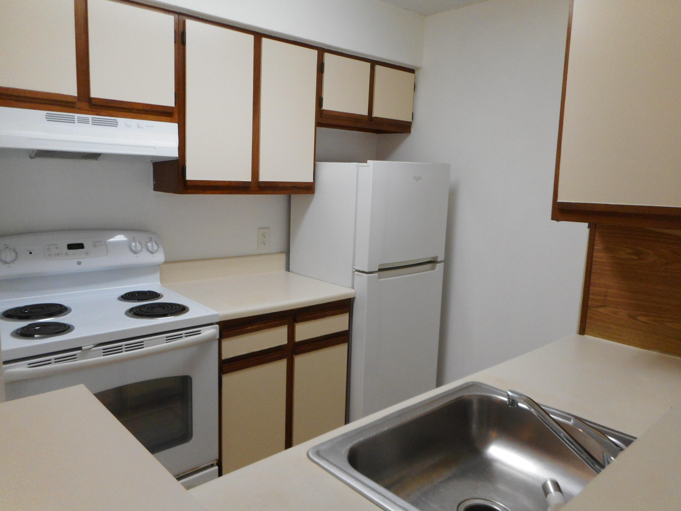 2926 S University Drive 6205 Property Photo 4