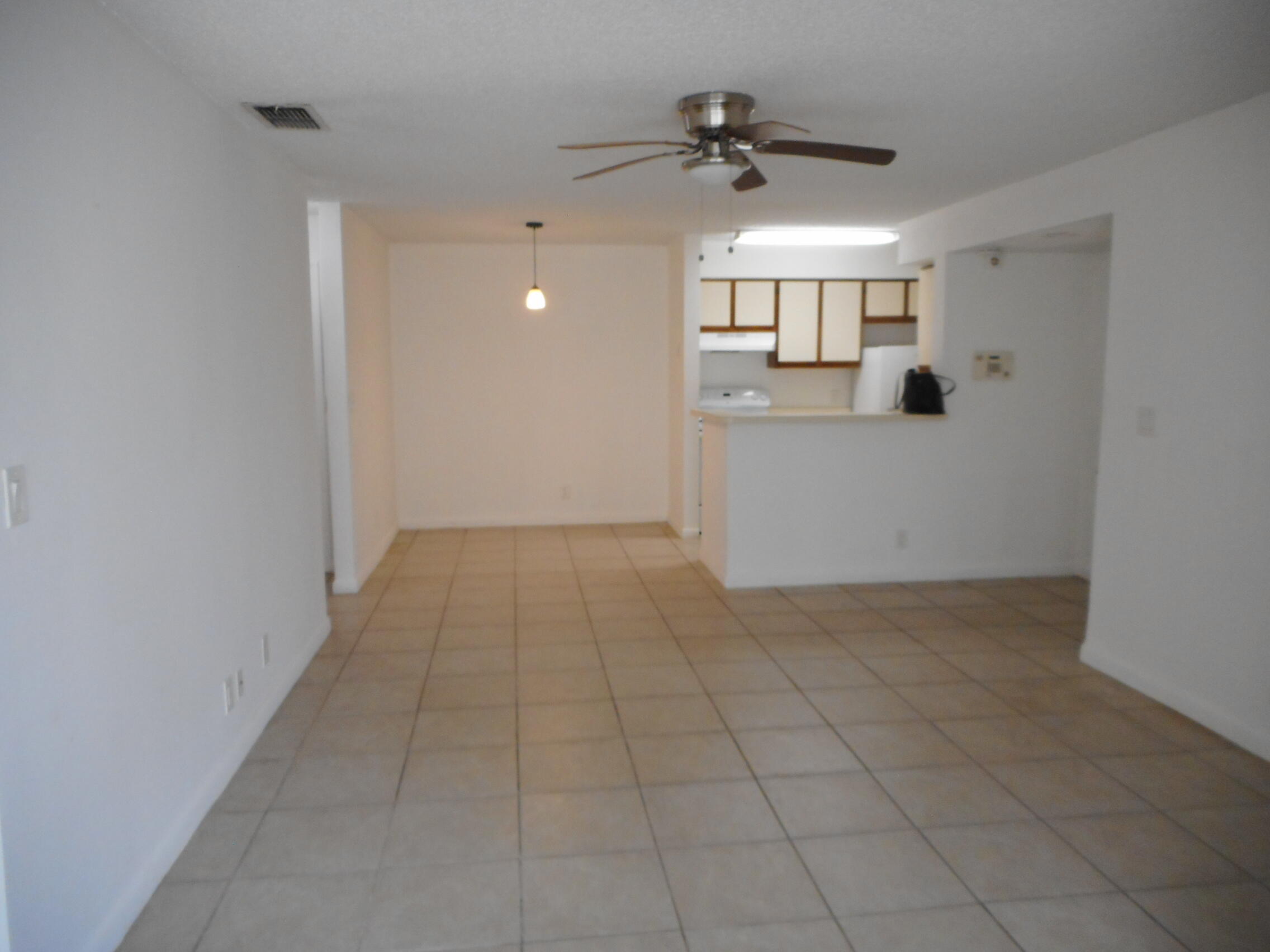 2926 S University Drive 6205 Property Photo 16