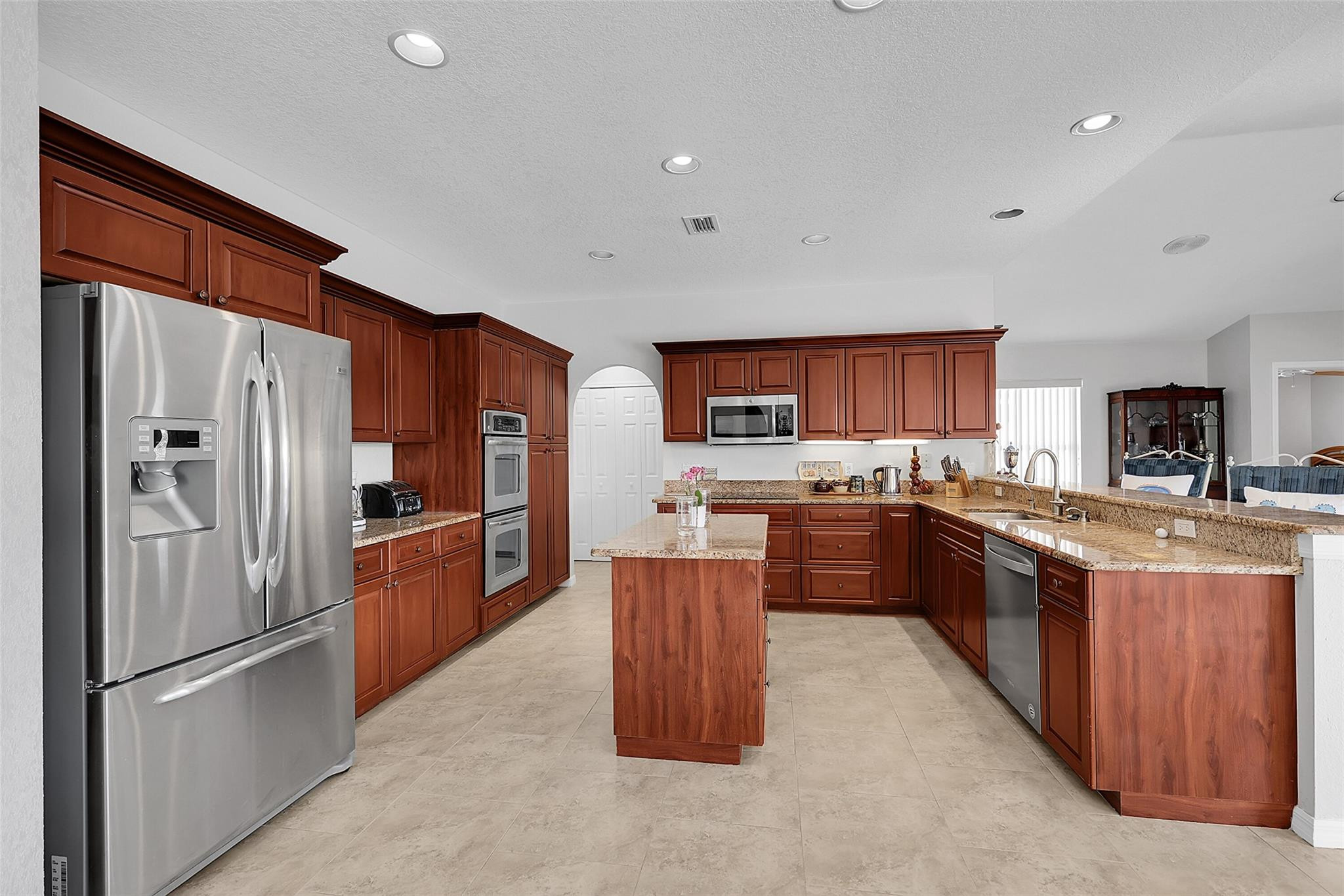 5010 Key Largo Lane Property Photo 16