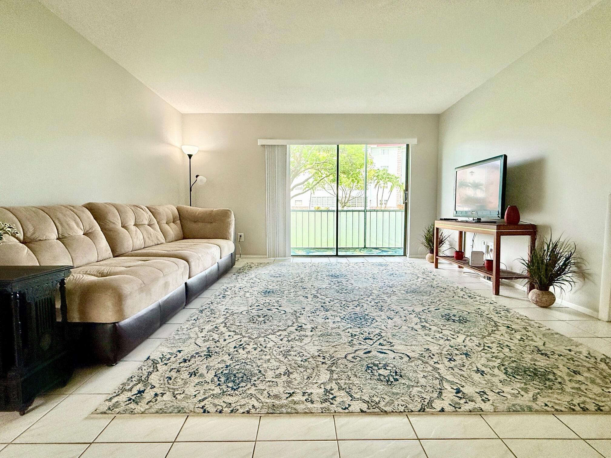4401 Nw 41st Street 104 Property Photo 16