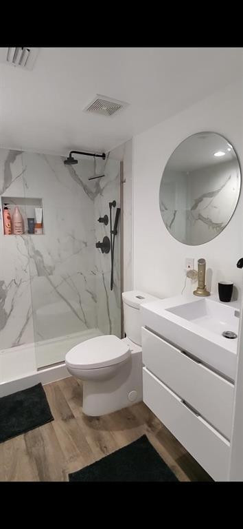 345 Ocean Drive 512 Property Photo 7